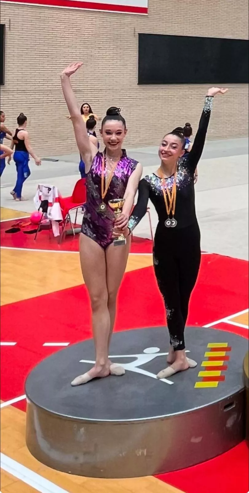 María Otín y Julia Santi