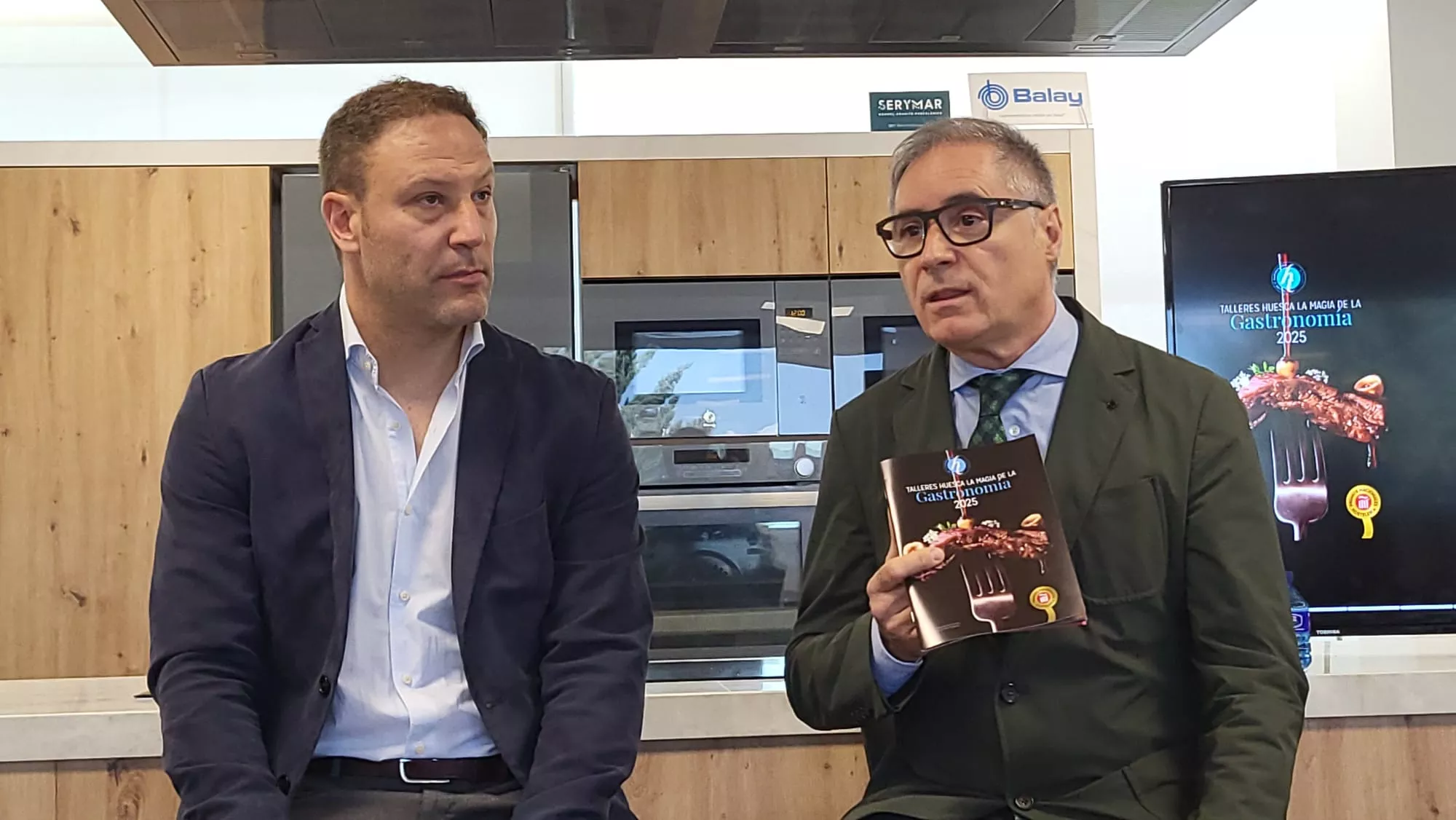 Javier Mas y Carmelo Bosque en la presentación de los talleres de gastronomía
