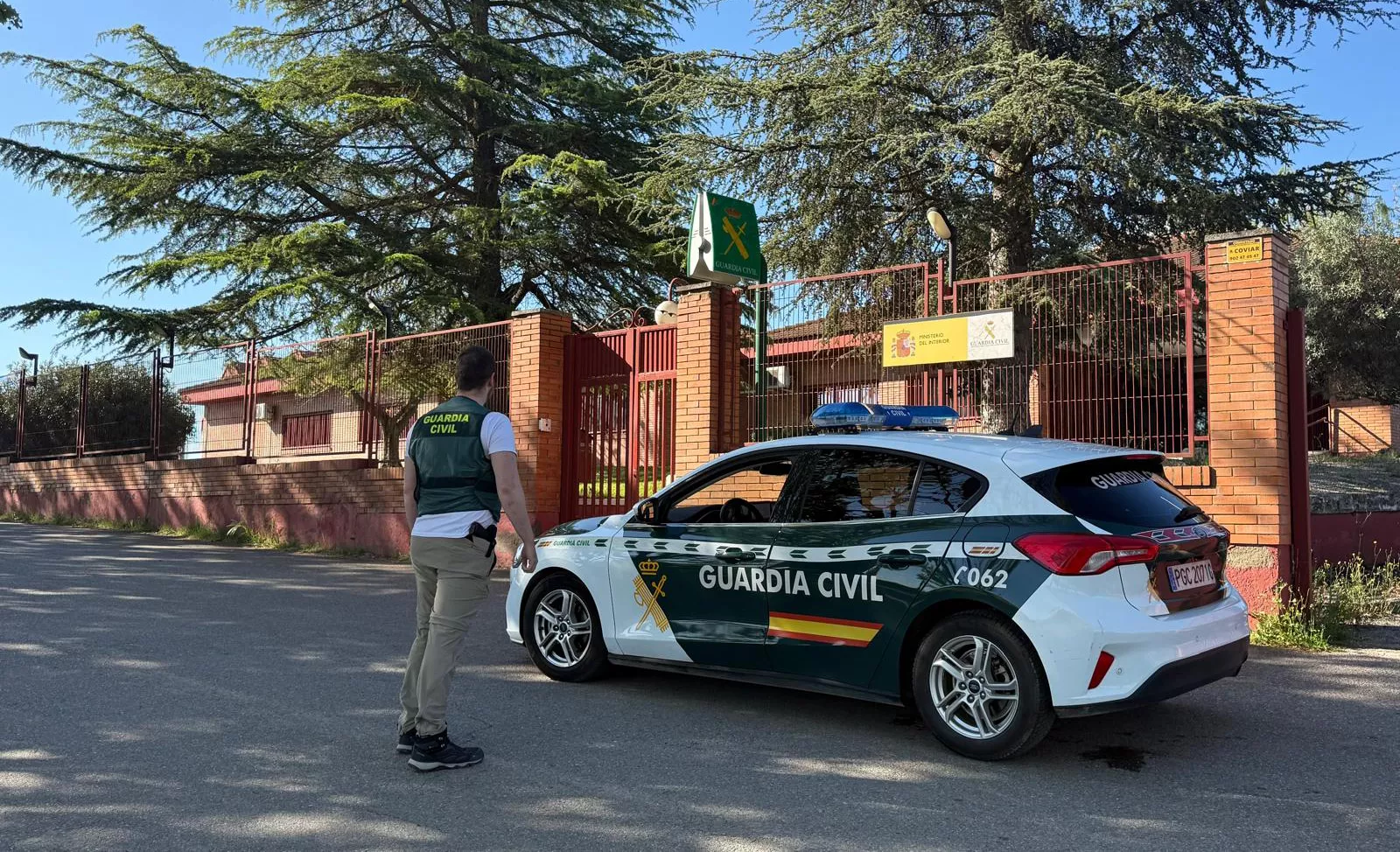 El Equipo ROCA de la Guardia Civil de Barbastro inició investigaciones para el esclarecimiento de los hechos.