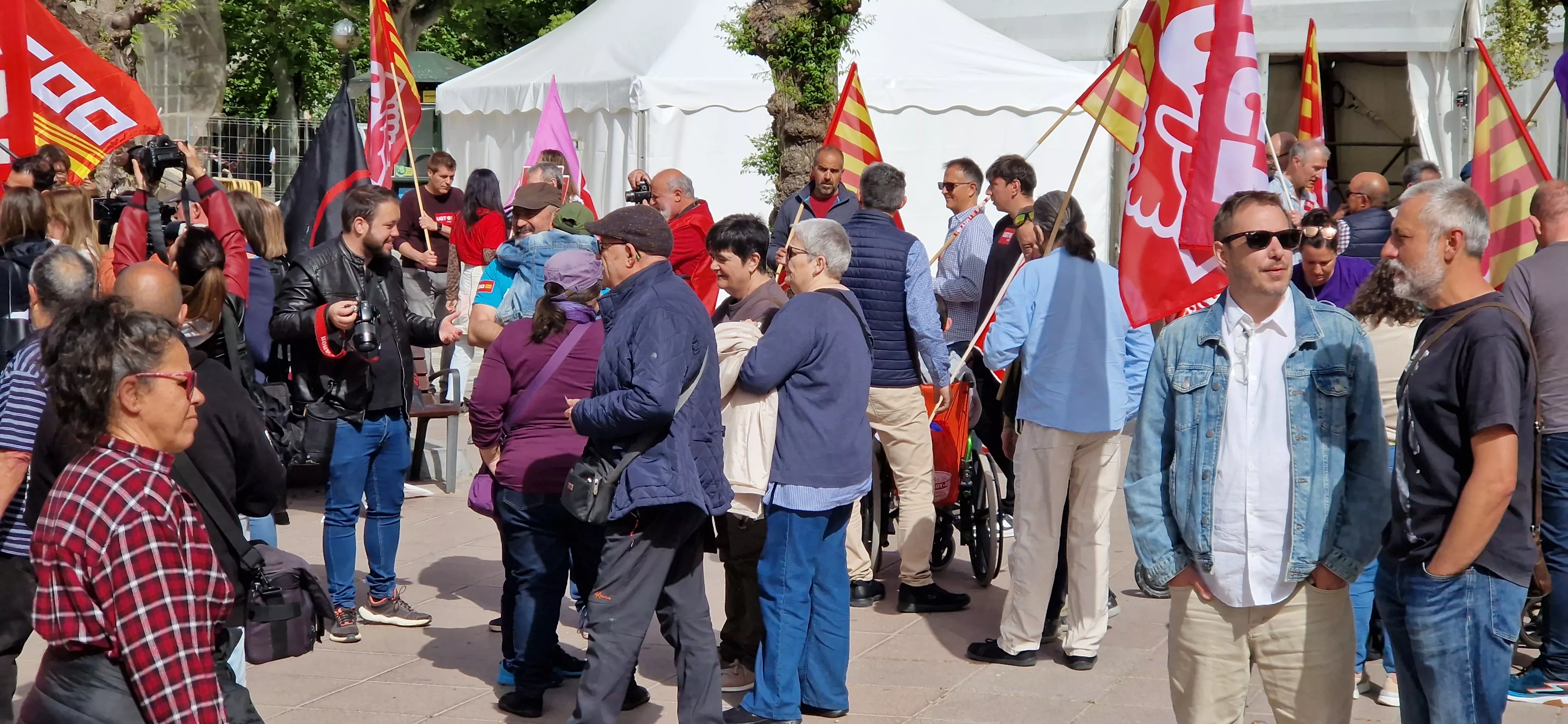 1º de Mayo: Imágenes del Día del Trabajo celebrado en Huesca por CCOO y UGT. Foto Myriam Martínez