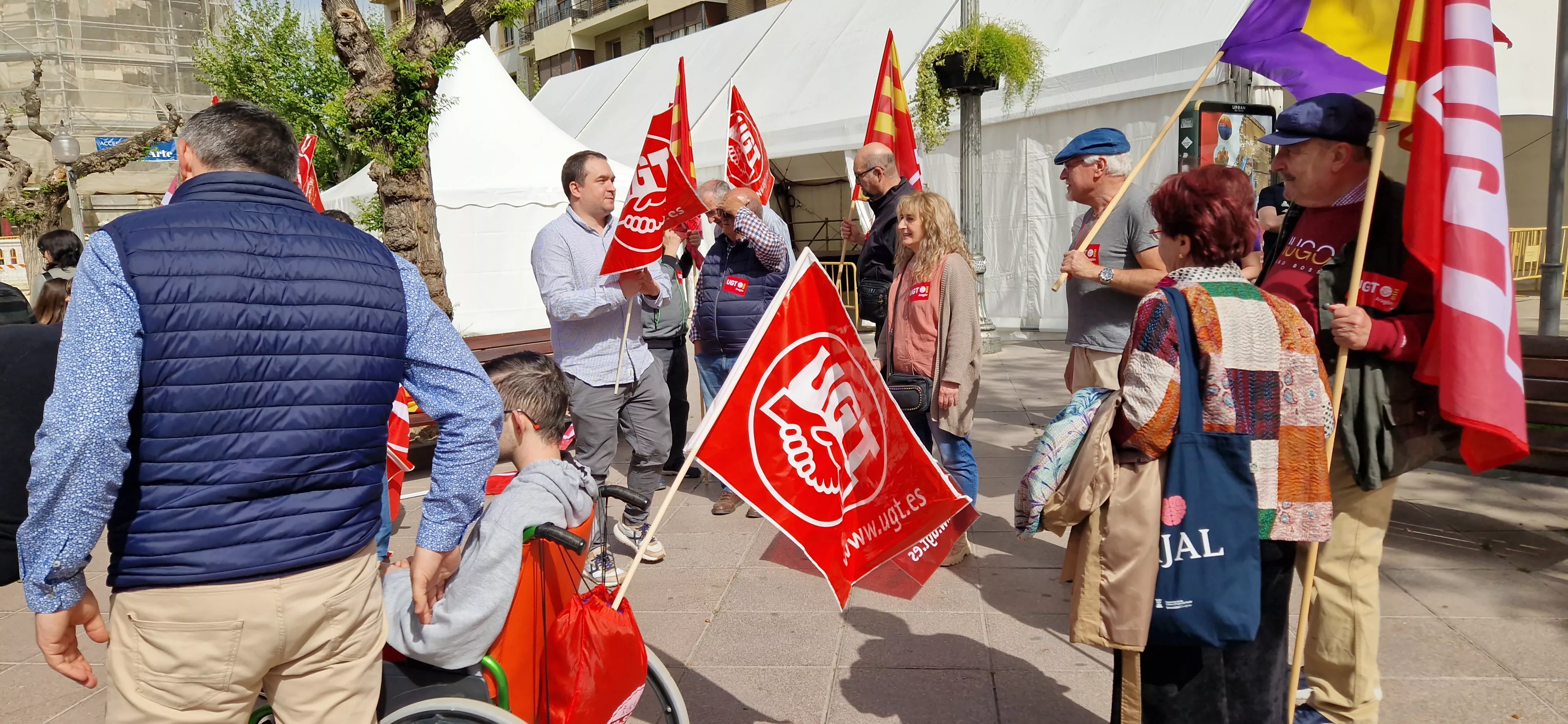 1º de Mayo: Imágenes del Día del Trabajo celebrado en Huesca por CCOO y UGT. Foto Myriam Martínez