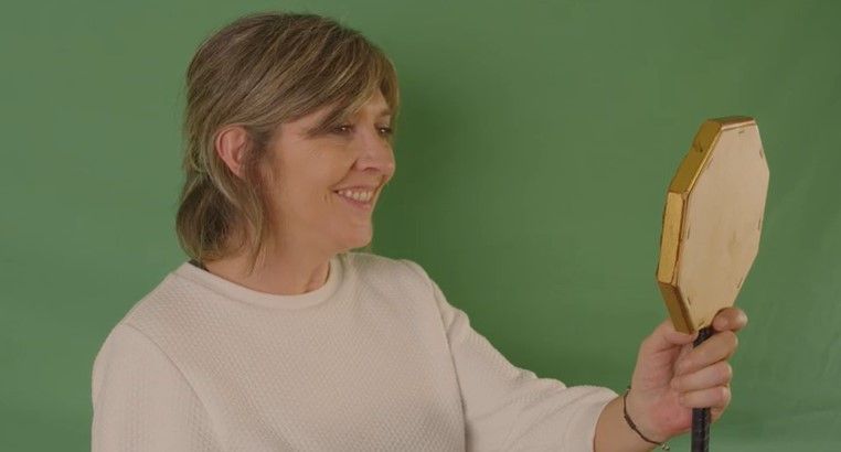 Imágenes del vídeo grabado por la AECC del Bajo Cinca con la canción de Ana Torroja. Fotograma del vídeo