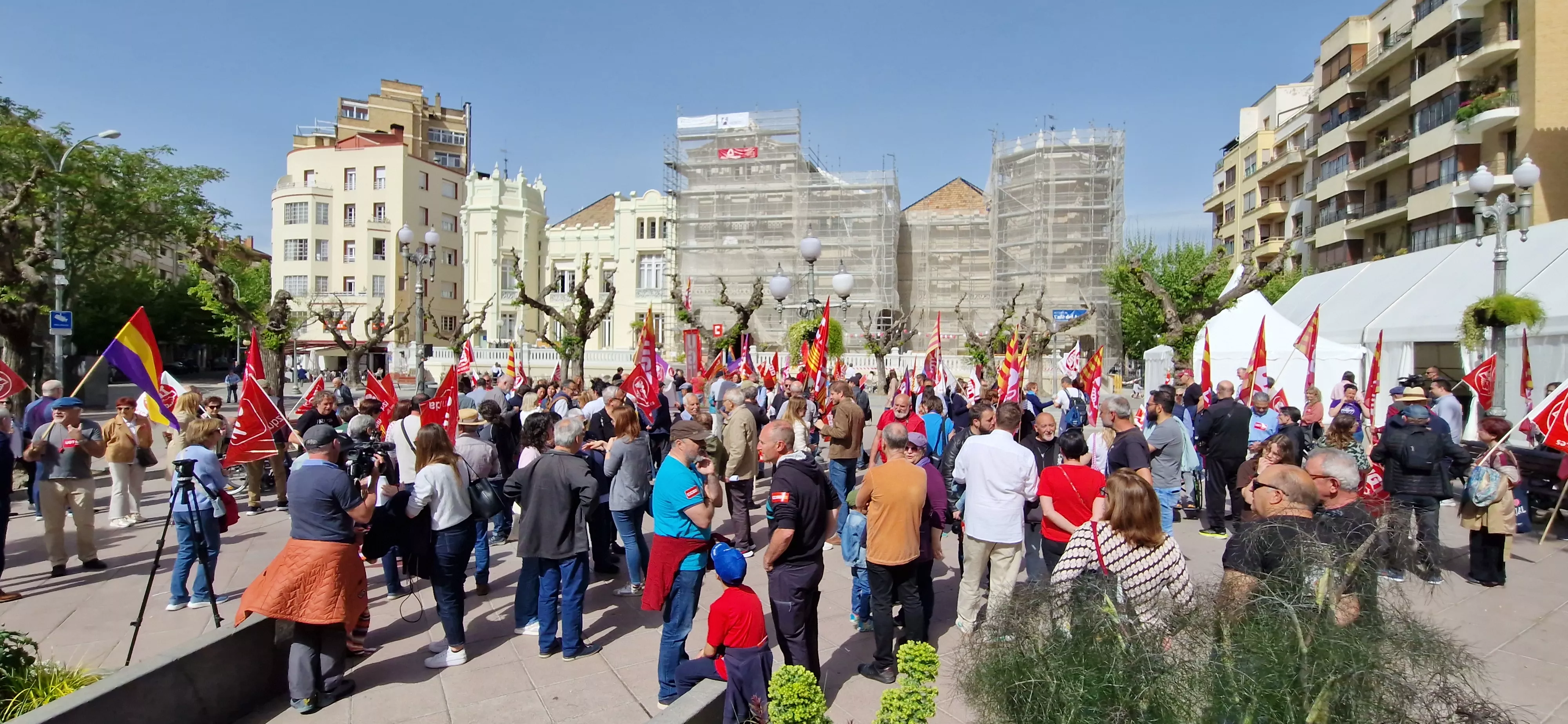 1º de Mayo: Imágenes del Día del Trabajo celebrado en Huesca por CCOO y UGT. Foto Myriam Martínez