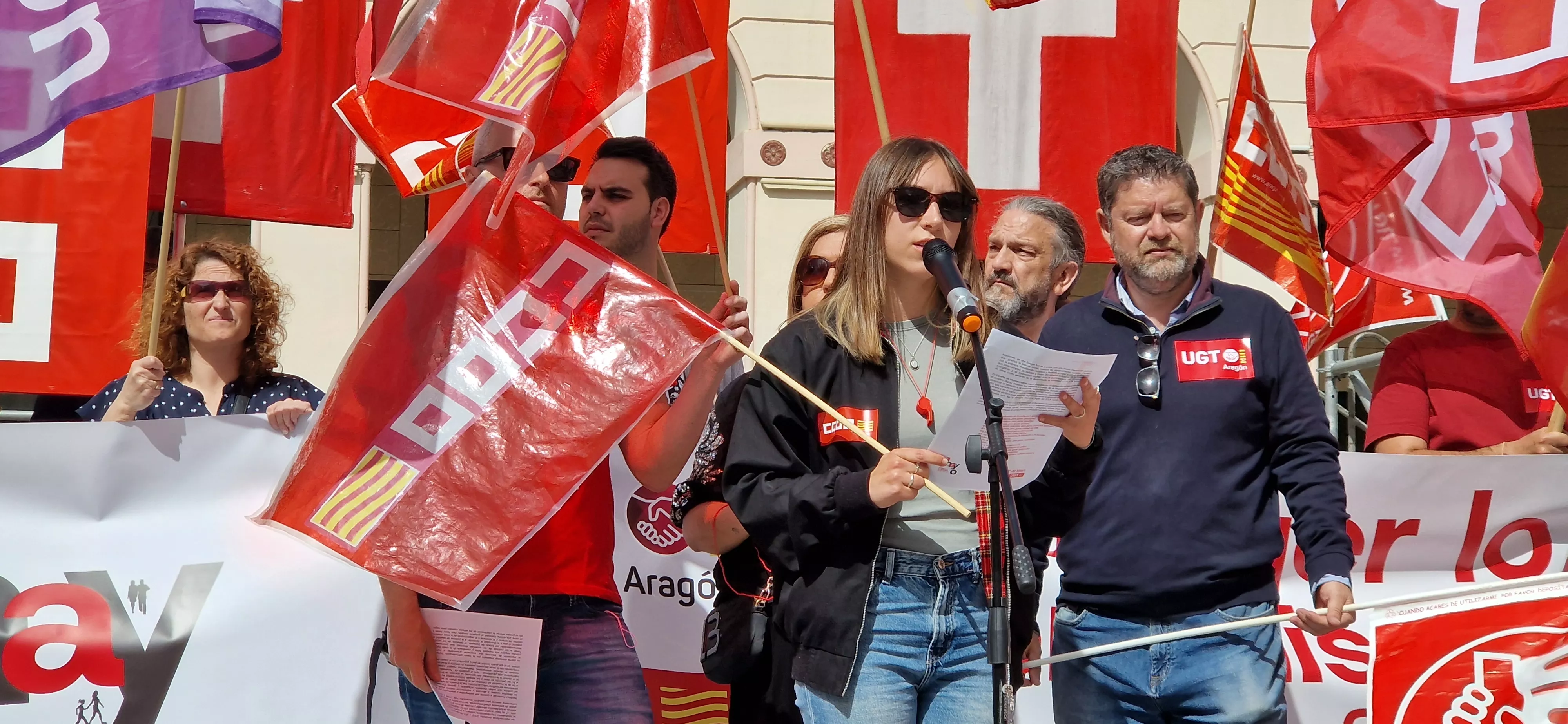 1º de Mayo: Imágenes del Día del Trabajo celebrado en Huesca por CCOO y UGT. Foto Myriam Martínez