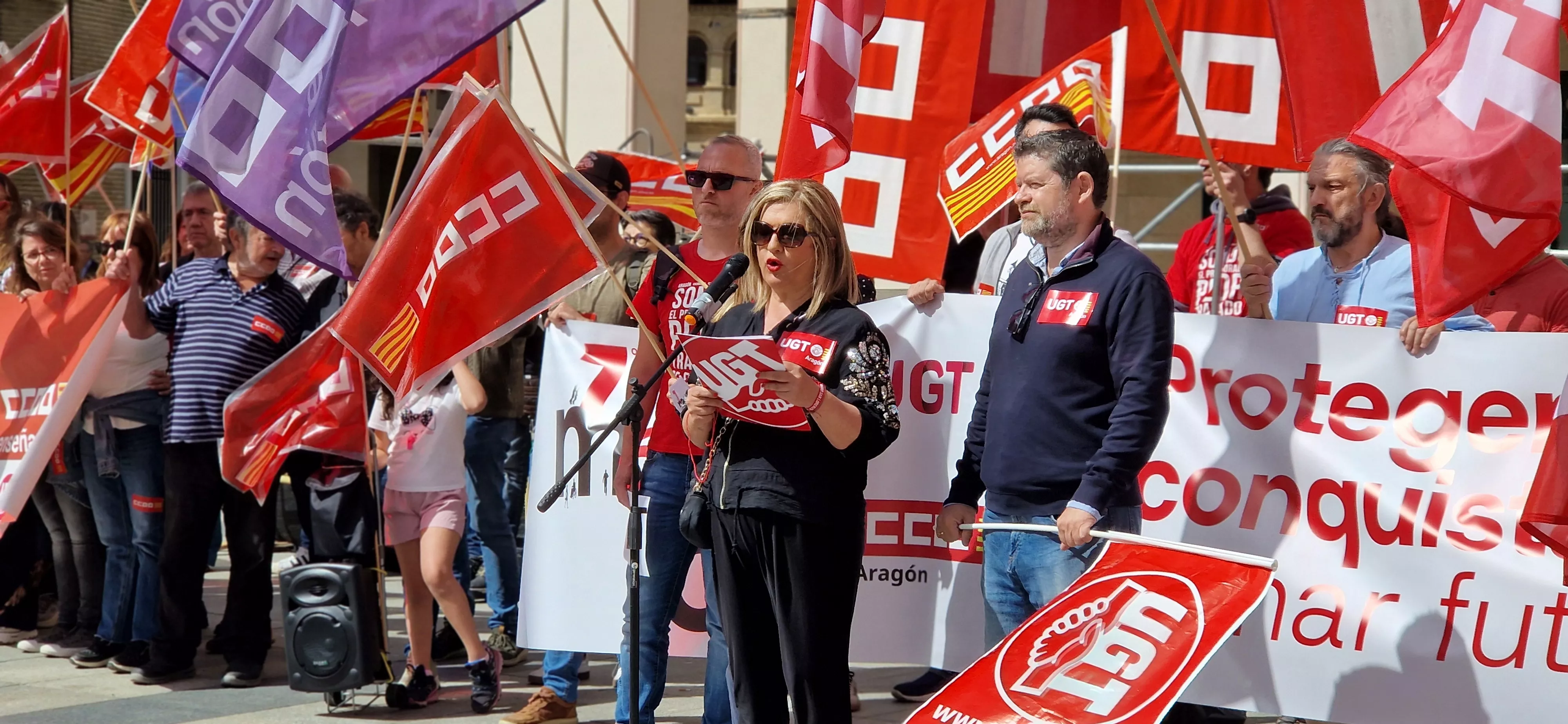 1º de Mayo: Imágenes del Día del Trabajo celebrado en Huesca por CCOO y UGT. Foto Myriam Martínez