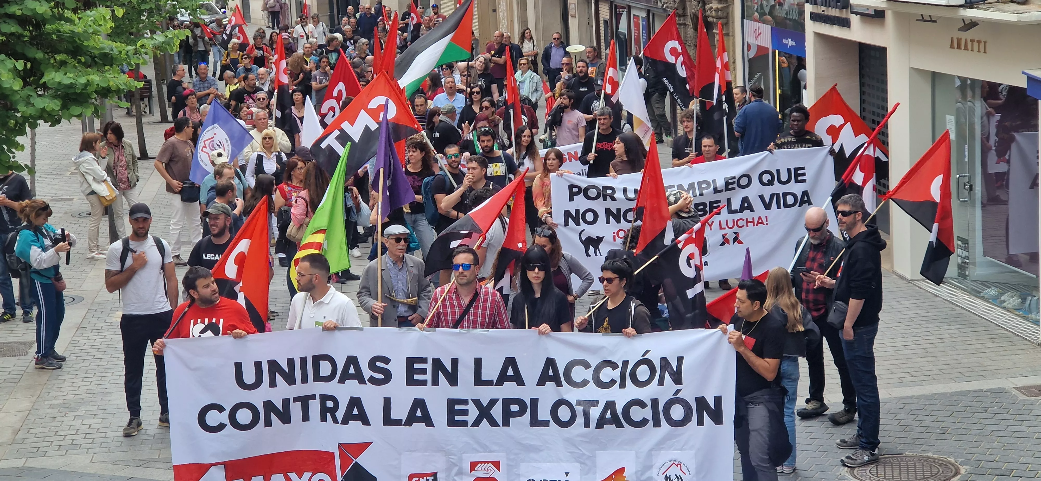 1º de Mayo: Imágenes de la manifestación de CGT, CNT, IA y OSTA por el Día del Trabajo. Foto Myriam Martínez