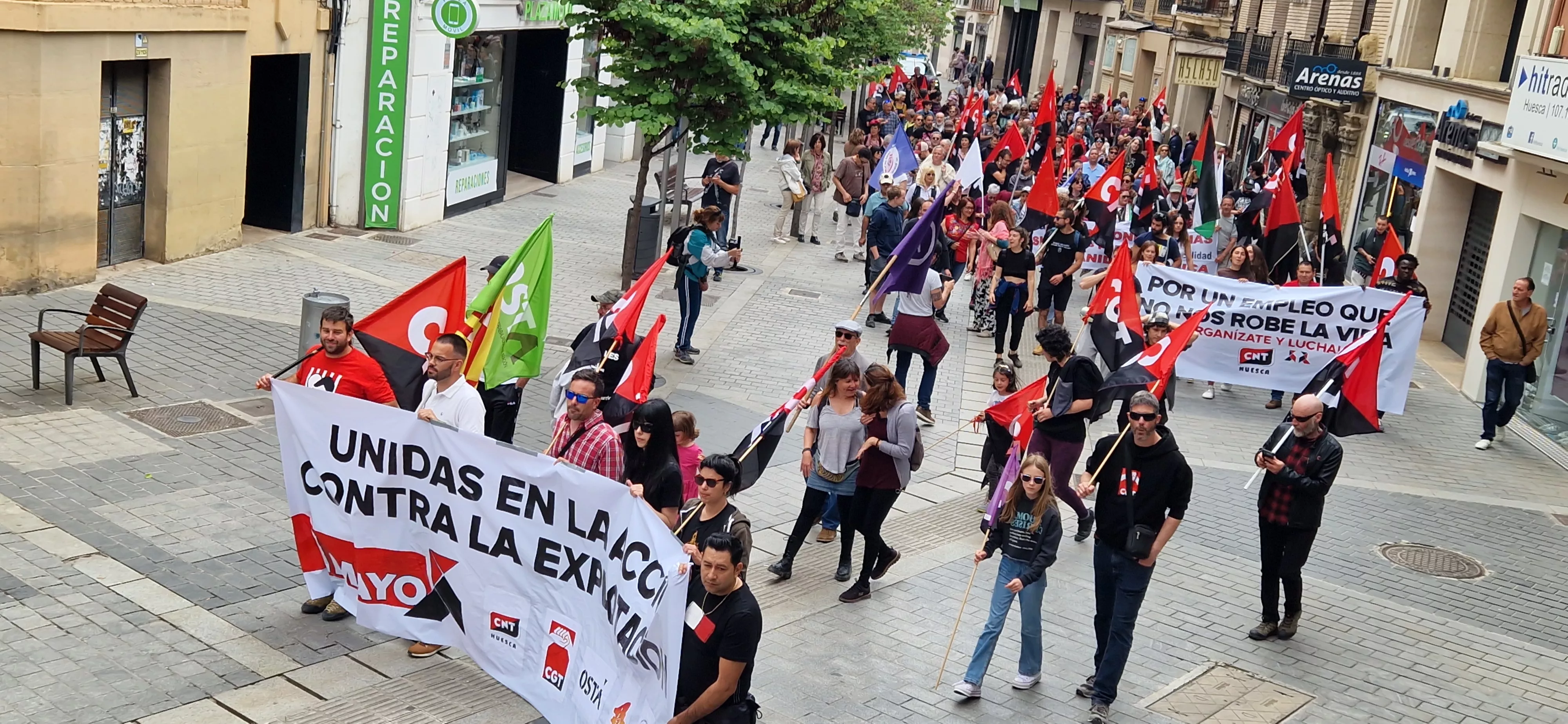 1º de Mayo: Imágenes de la manifestación de CGT, CNT, IA y OSTA por el Día del Trabajo. Foto Myriam Martínez