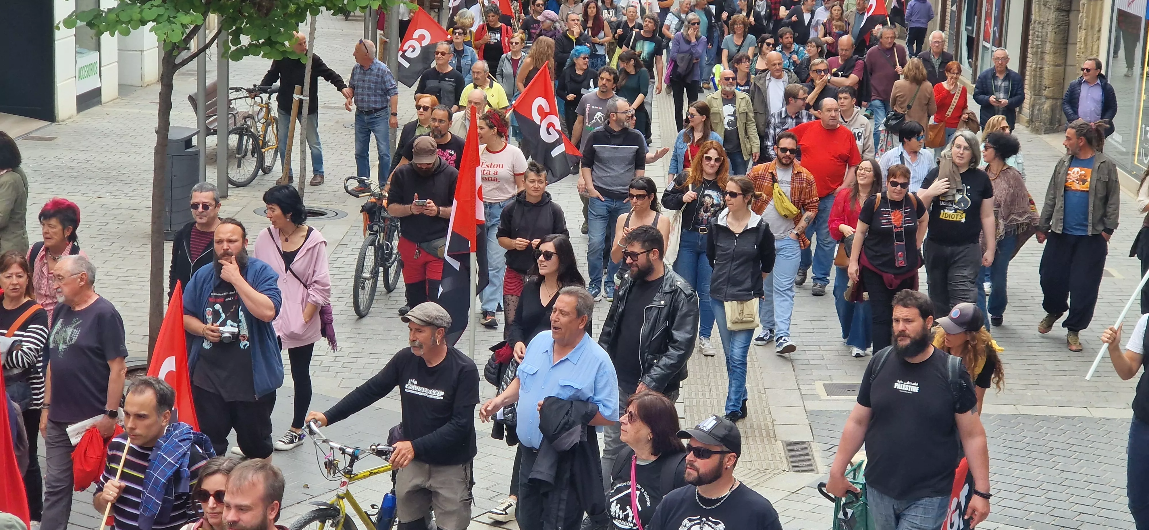 1º de Mayo: Imágenes de la manifestación de CGT, CNT, IA y OSTA por el Día del Trabajo. Foto Myriam Martínez