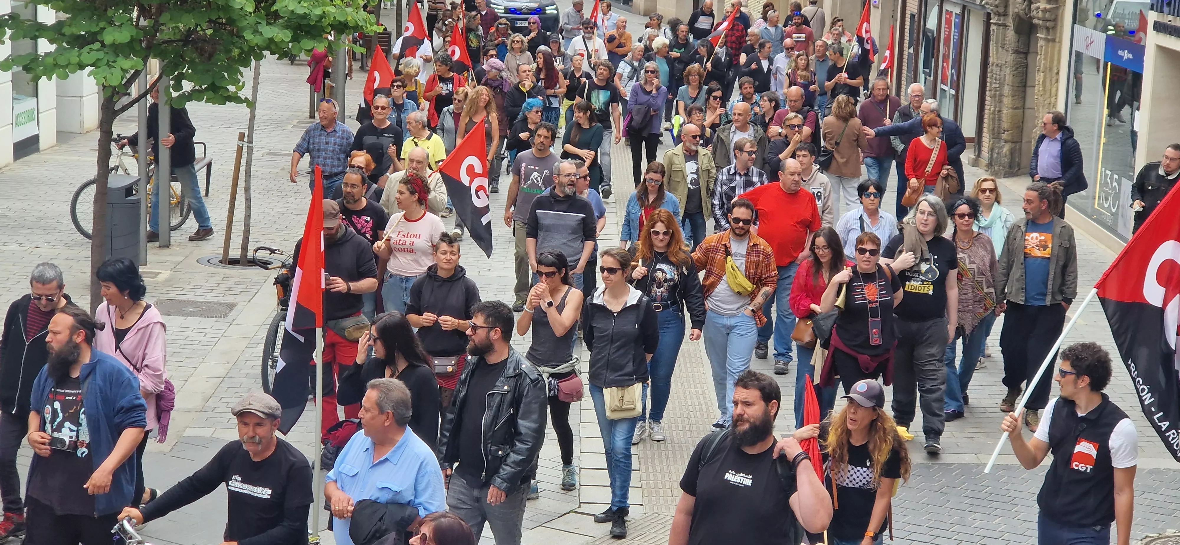 1º de Mayo: Imágenes de la manifestación de CGT, CNT, IA y OSTA por el Día del Trabajo. Foto Myriam Martínez
