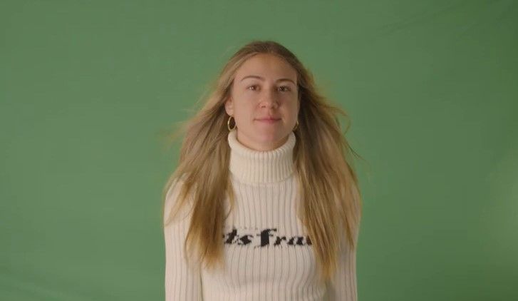 Imágenes del vídeo grabado por la AECC del Bajo Cinca con la canción de Ana Torroja. Fotograma del vídeo