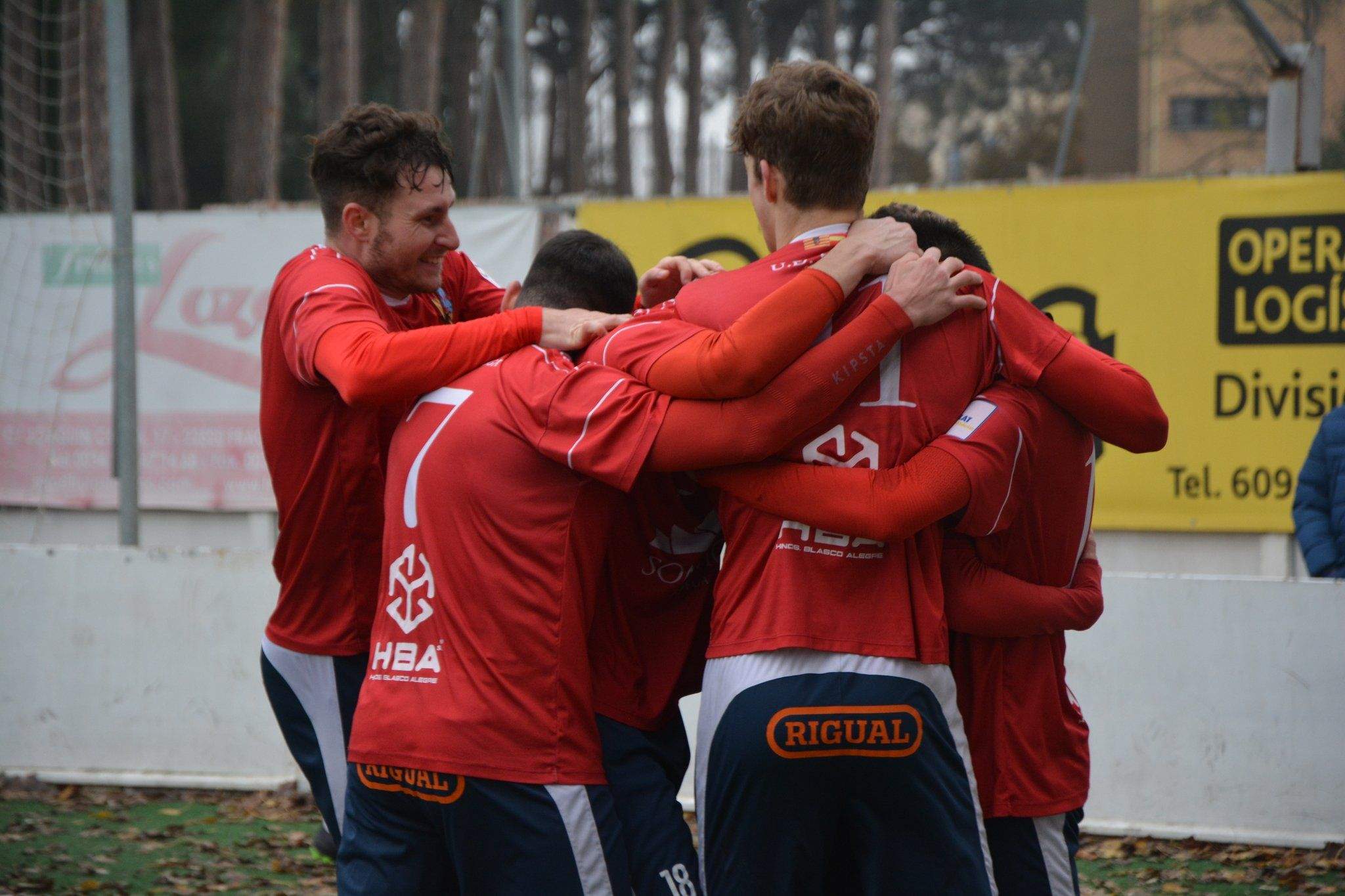 Los jugadores del Fraga celebran uno de los goles ante el Jacetano en la última jornada de Regional Preferente. Foto: @udfraga