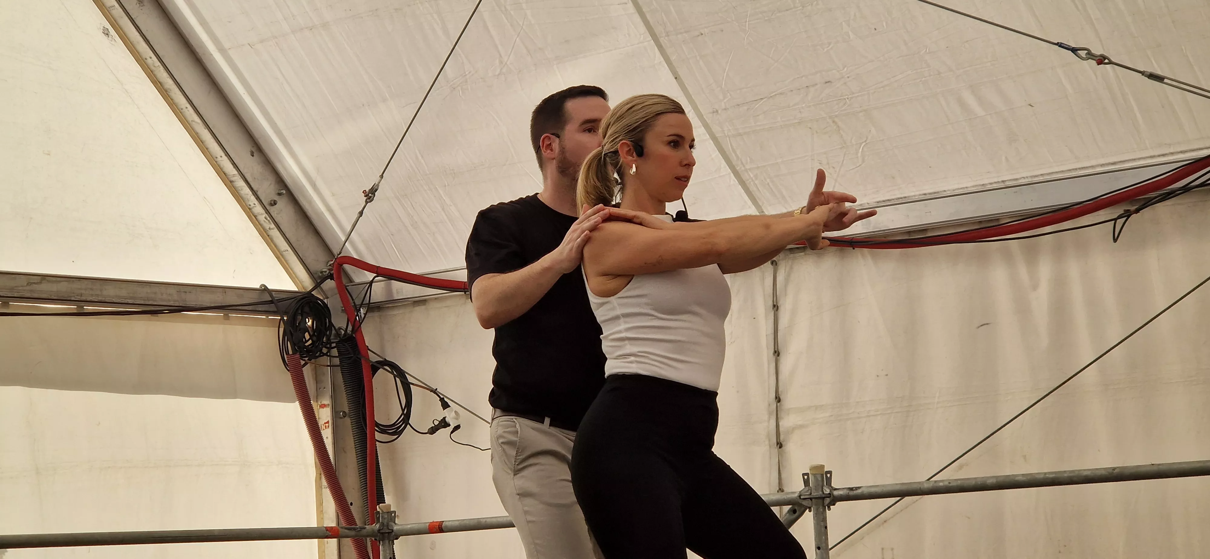 Bailes latinos en las Fiestas del Barrio de San Lorenzo. Foto Myriam Martínez