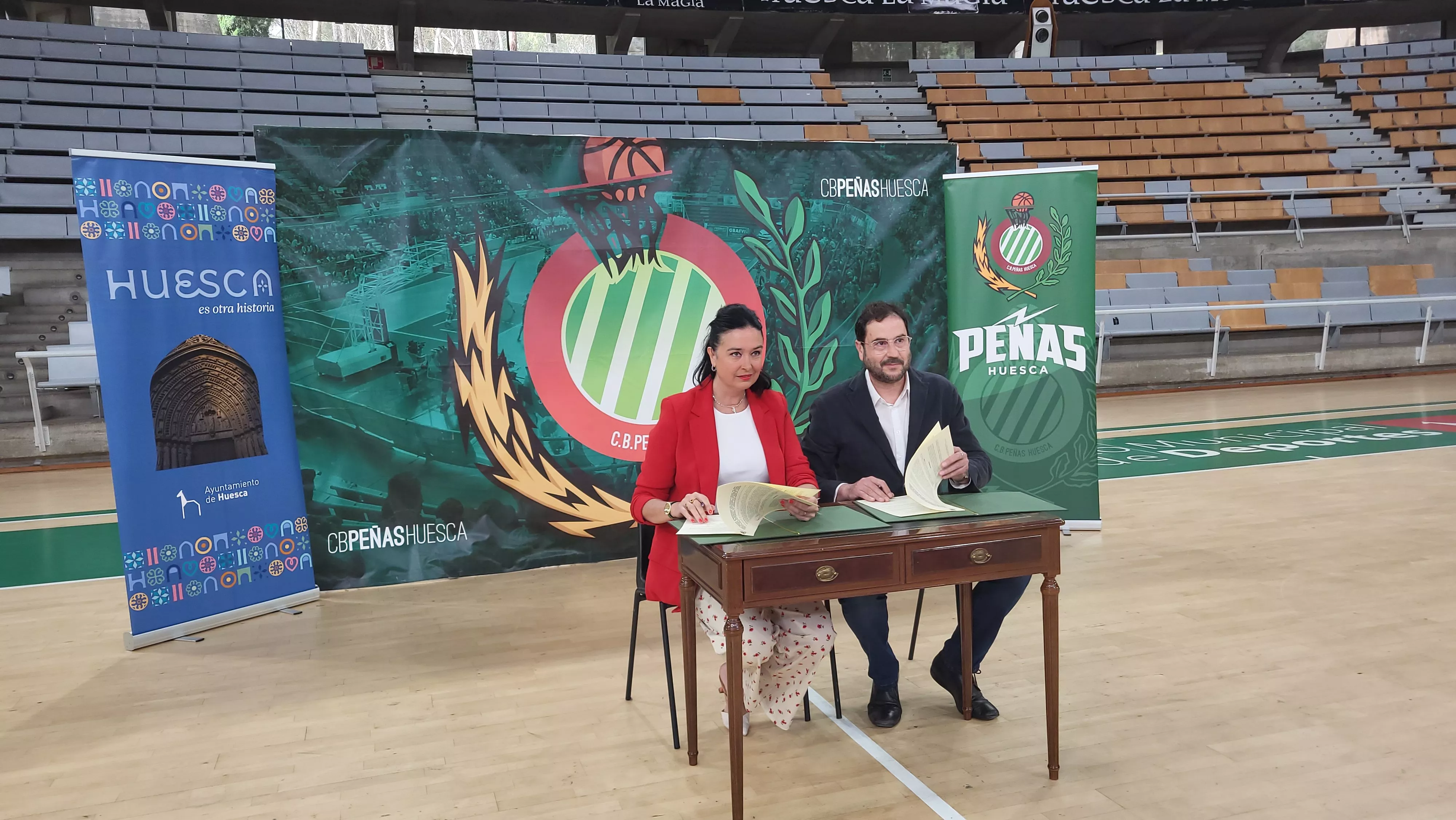 Convenio entre Ayuntamiento de Huesca y Club Baloncesto Peñas