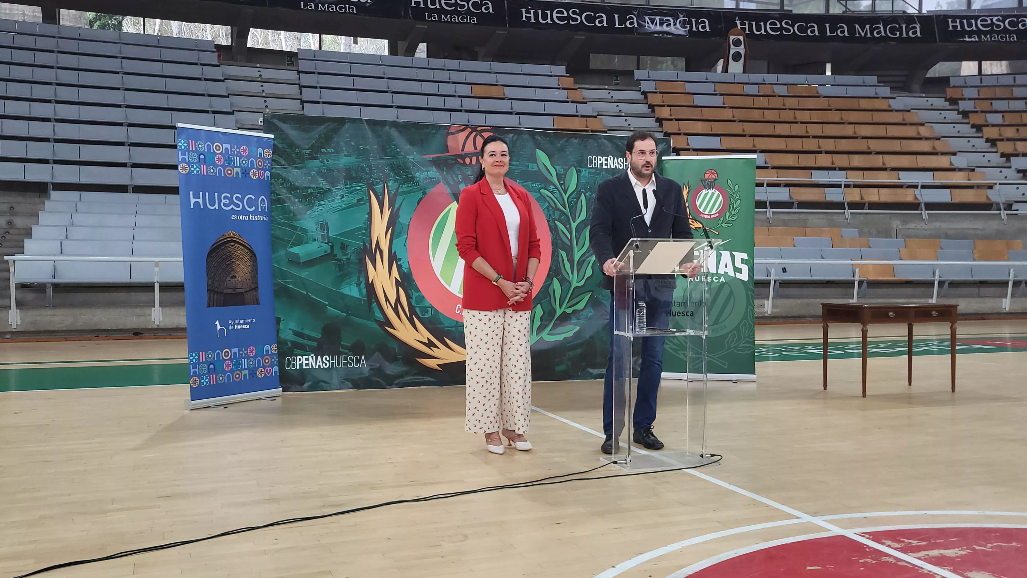 Convenio entre Ayuntamiento de Huesca y Club Baloncesto Peñas