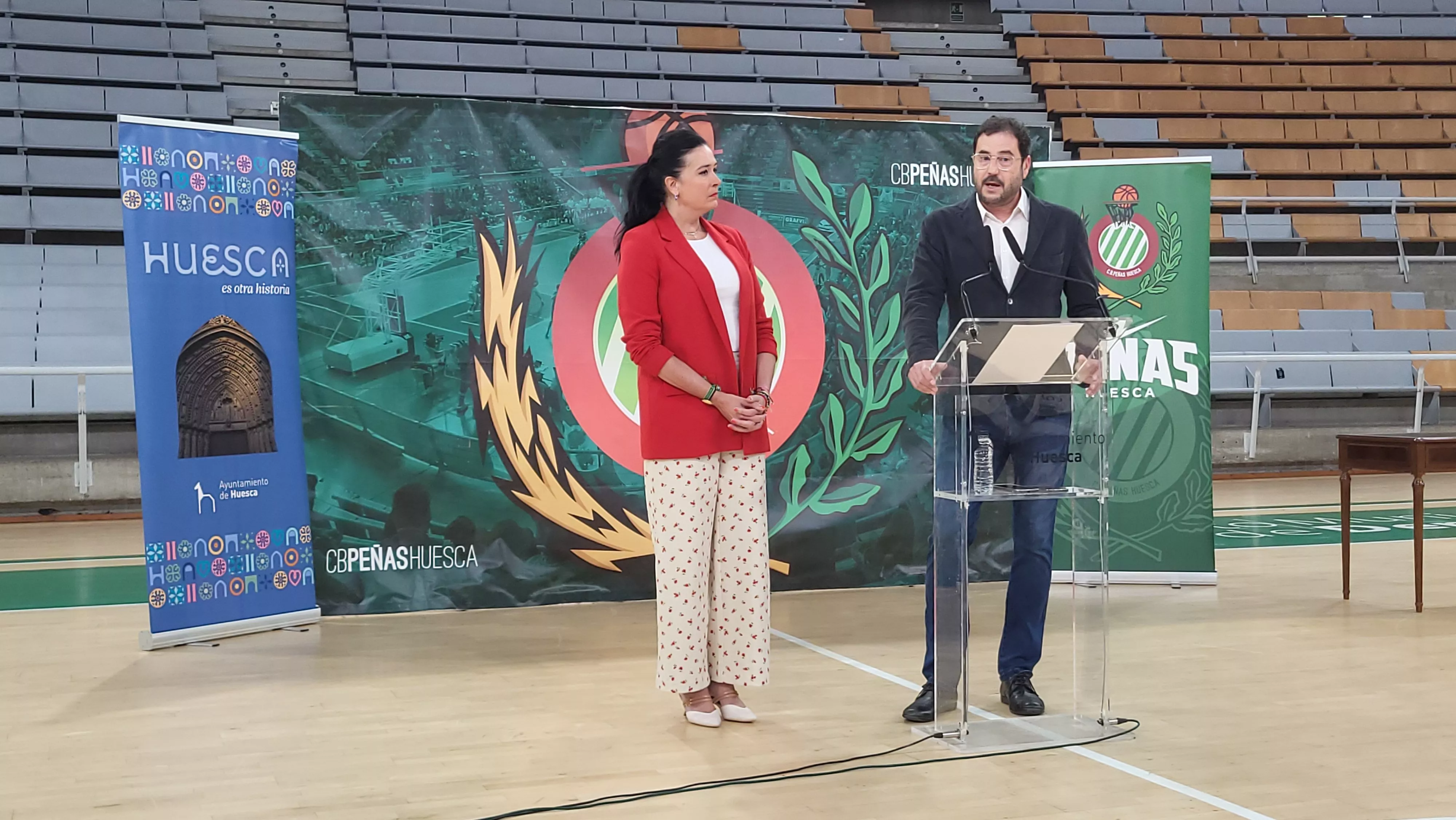 Convenio entre Ayuntamiento de Huesca y Club Baloncesto Peñas
