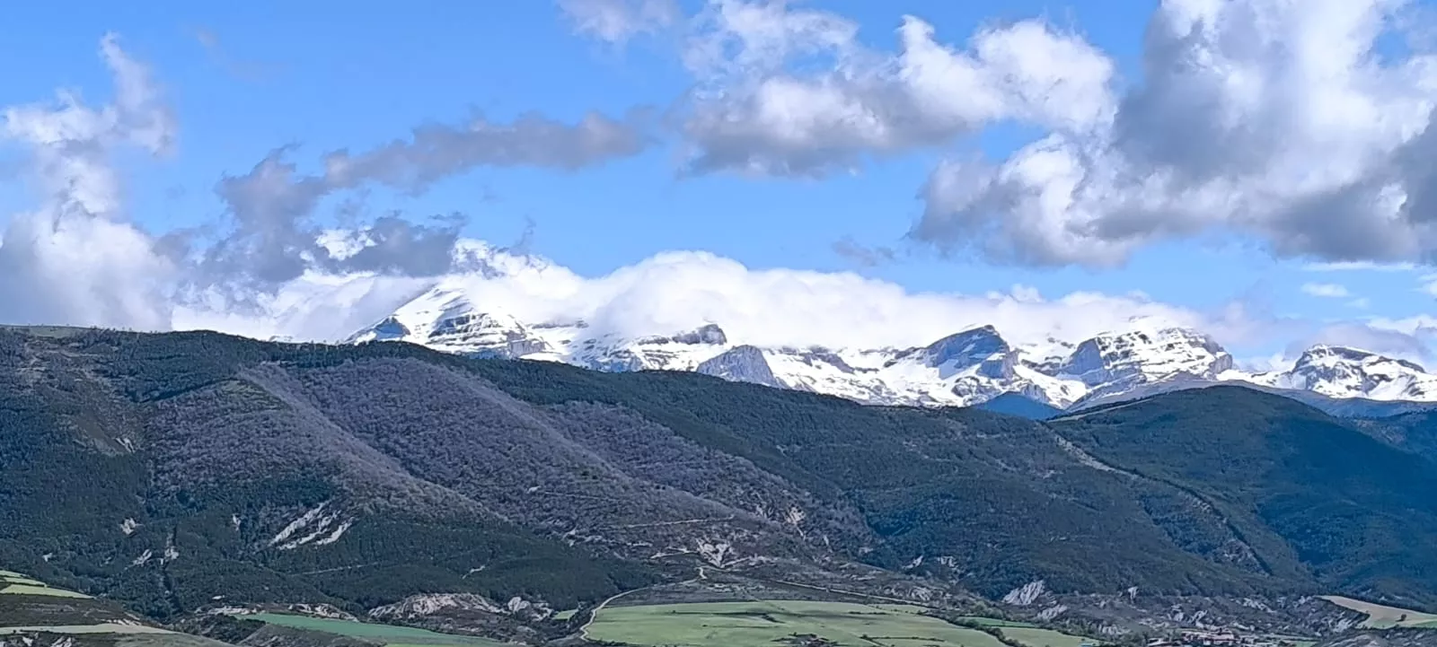Excursión organizada por Unizar a Barós y Ullué. Foto Joaquín Santafé