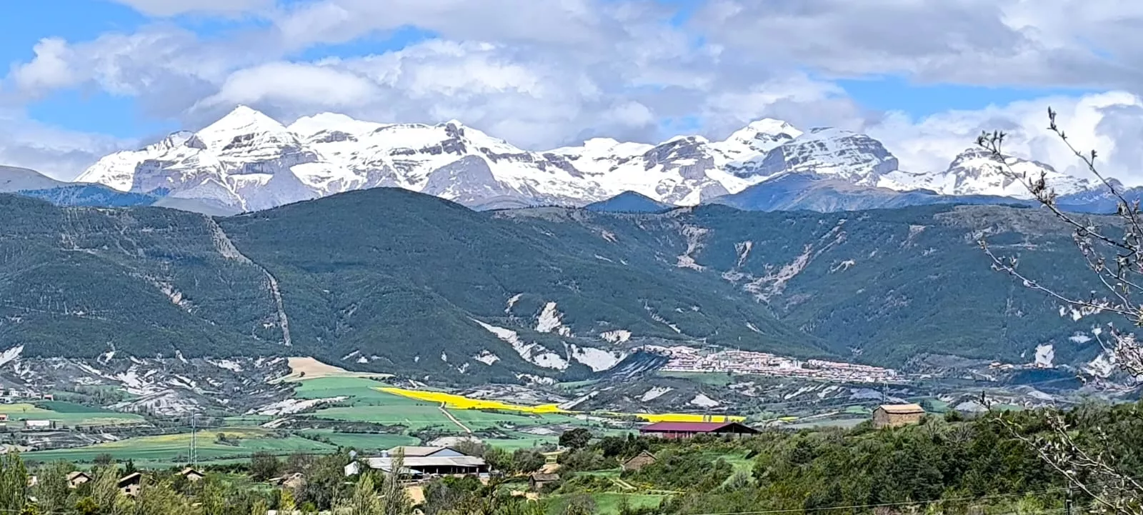 Excursión organizada por Unizar a Barós y Ullué. Foto Joaquín Santafé