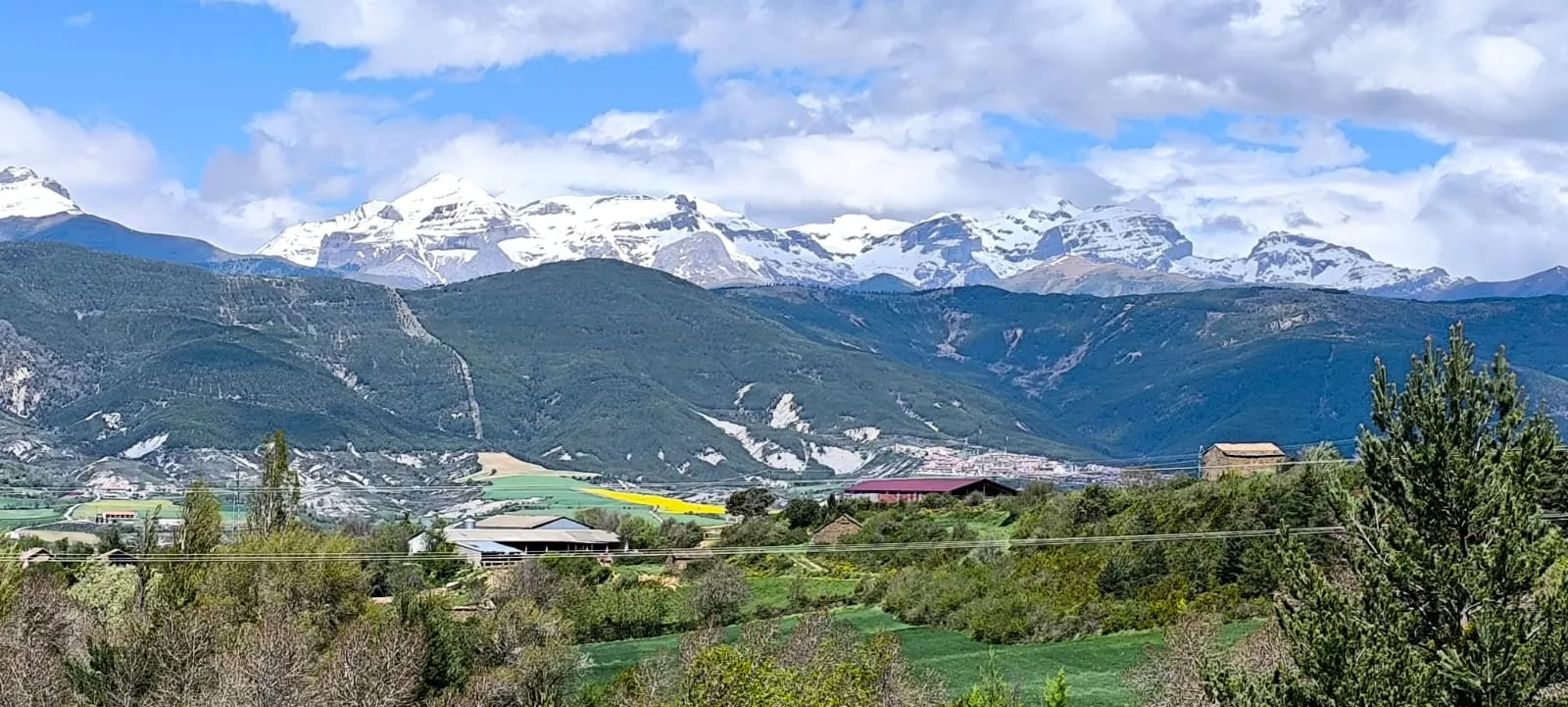 Excursión organizada por Unizar a Barós y Ullué. Foto Joaquín Santafé