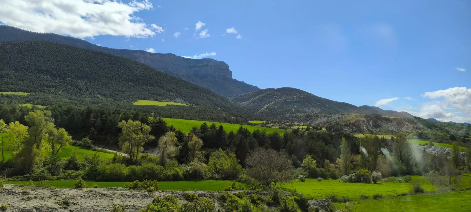 Excursión organizada por Unizar a Barós y Ullué. Foto Joaquín Santafé