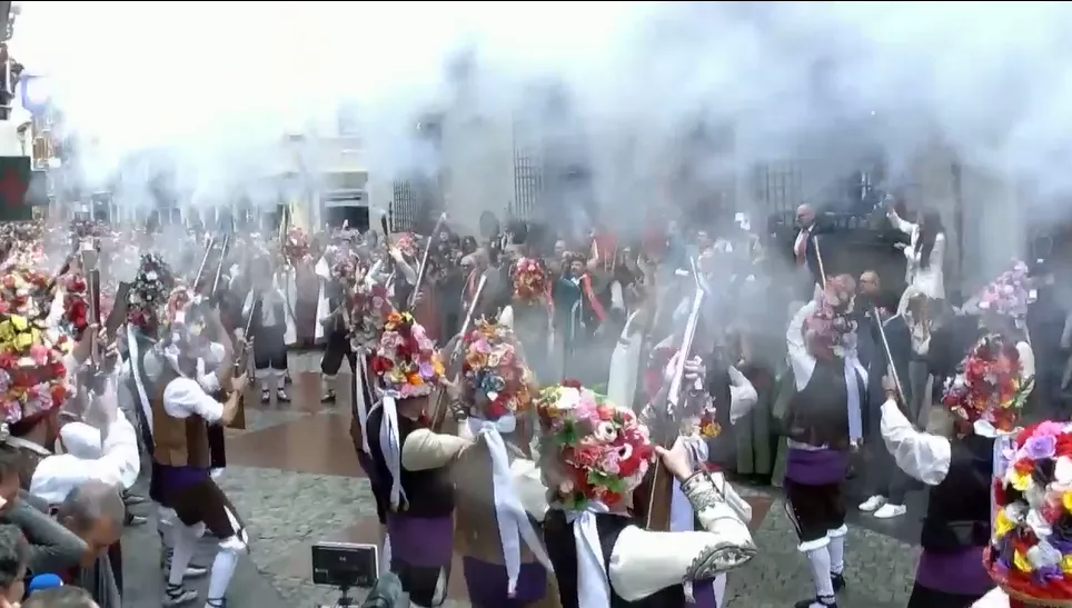 Emocionante y multitudinario Primer Viernes de Mayo en Jaca.