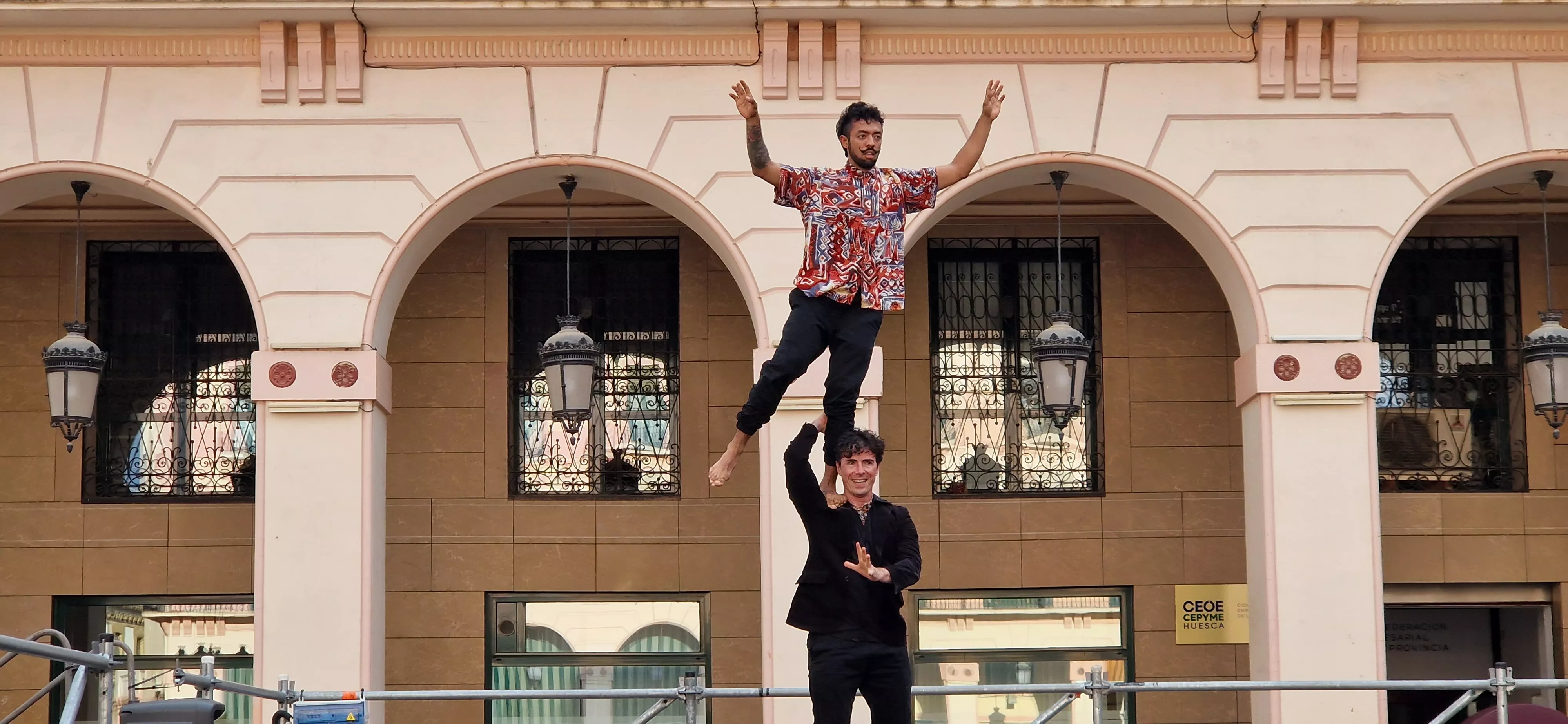 “Disculpa si te presento como que no te conozco”. Foto Myriam Martínez