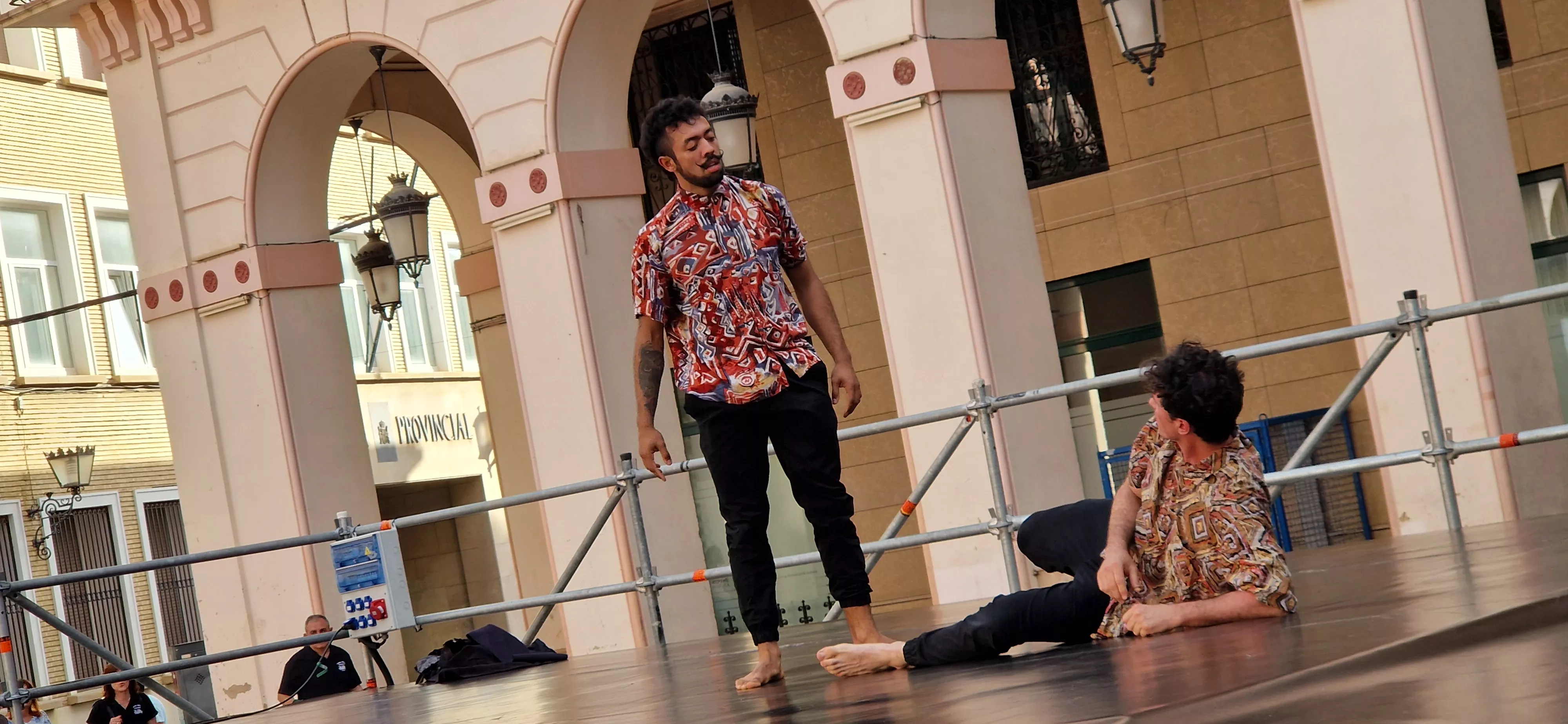 “Disculpa si te presento como que no te conozco”. Foto Myriam Martínez