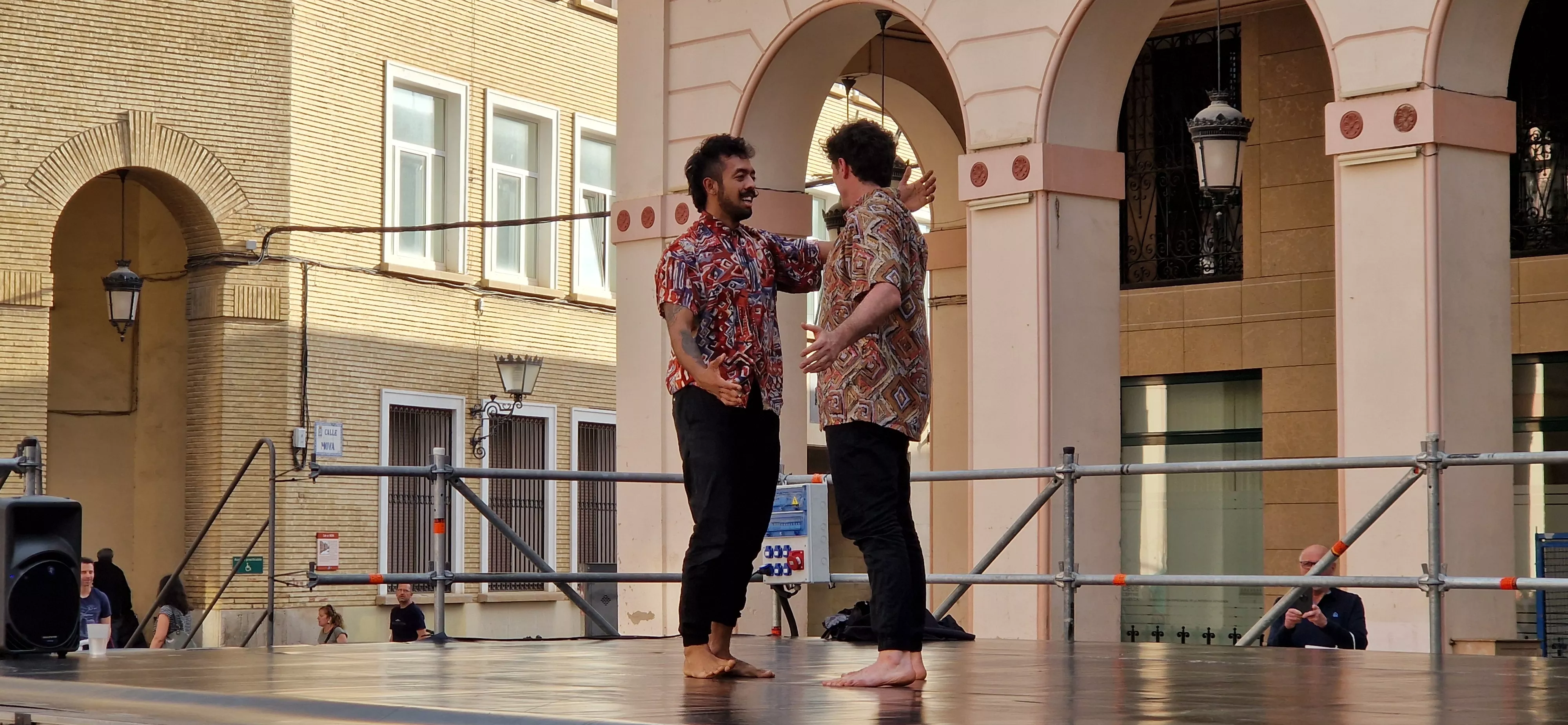 “Disculpa si te presento como que no te conozco”. Foto Myriam Martínez