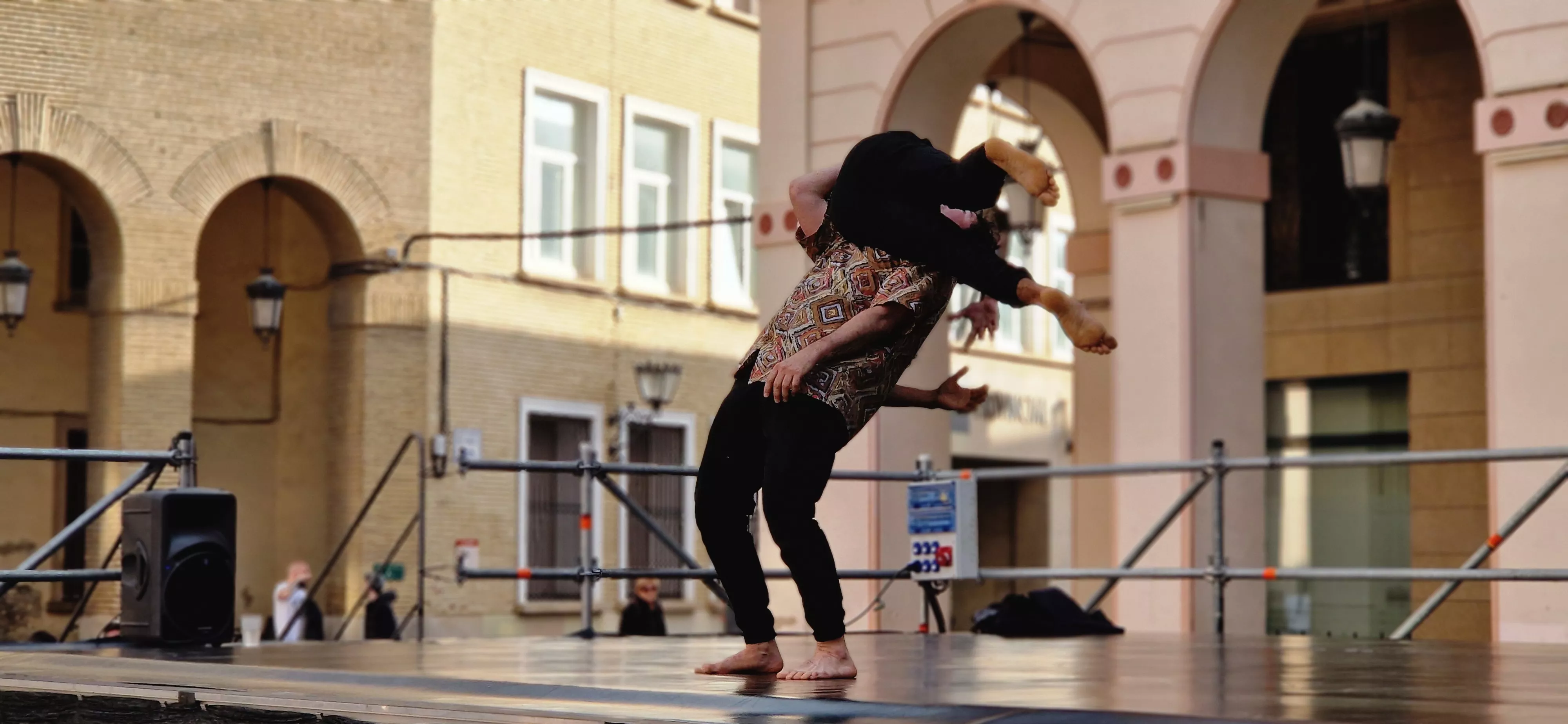 “Disculpa si te presento como que no te conozco”. Foto Myriam Martínez