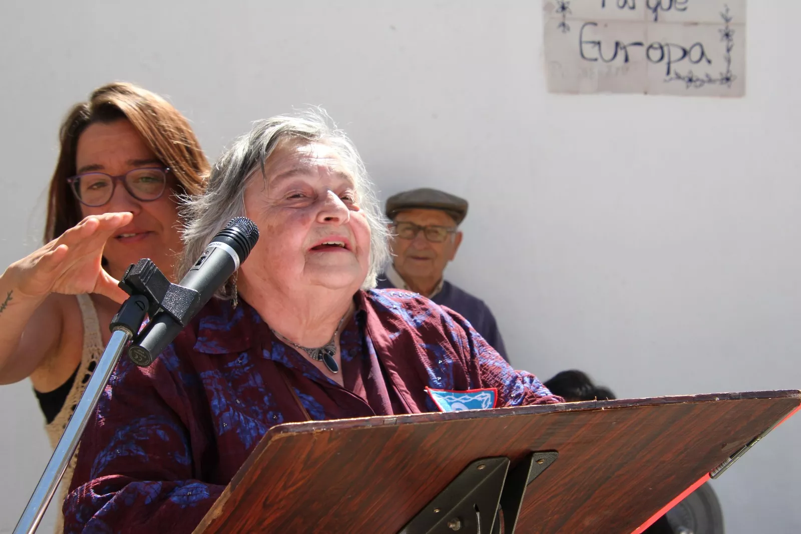 Homenaje en Leciñena a sus once vecinos deportados en campos de concentración nazis. Foto Carlos Neofato