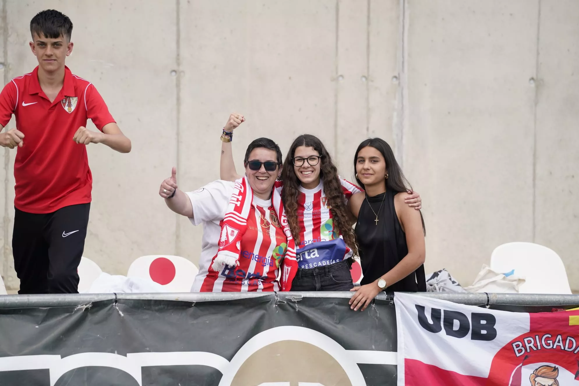 Imágenes del SD Ejea 0-0 UD Barbastro. Foto: @fotomaniafut