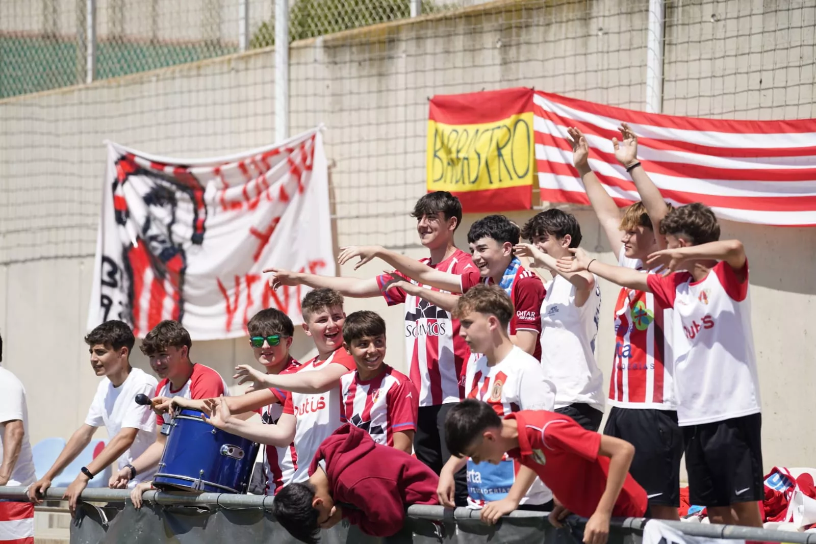 Imágenes del SD Ejea 0-0 UD Barbastro. Foto: @fotomaniafut