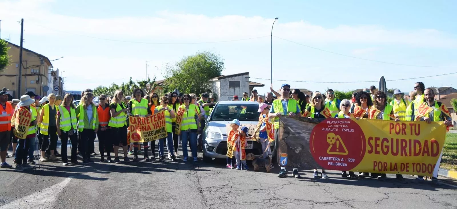 Cabecera de la Andada Popular por la carretera A-1239 Albalate de Cinca-Esplús