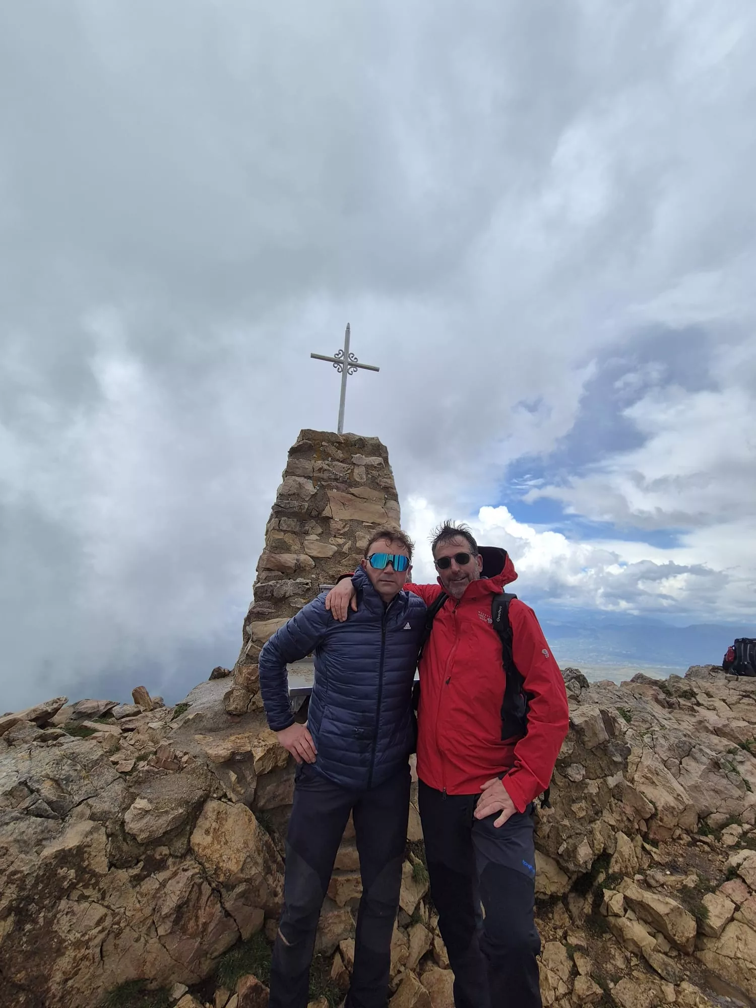 Reto de la cima del Tozal de Guara de los Javieres. Foto Juanlu Herrero