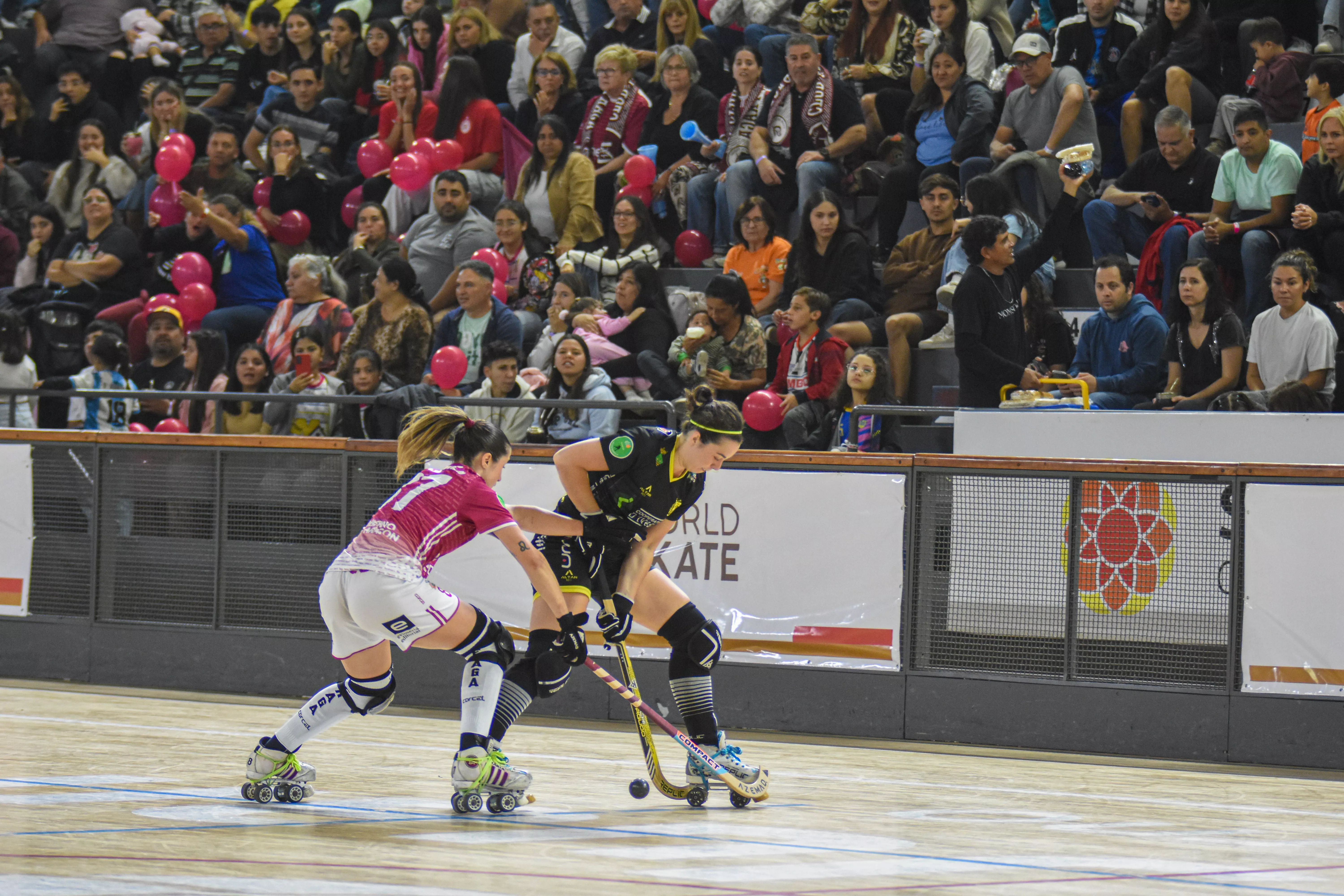 Un momento del partido entre Esneca Fraga y CP Vila-sana. Foto: Clara Liañez