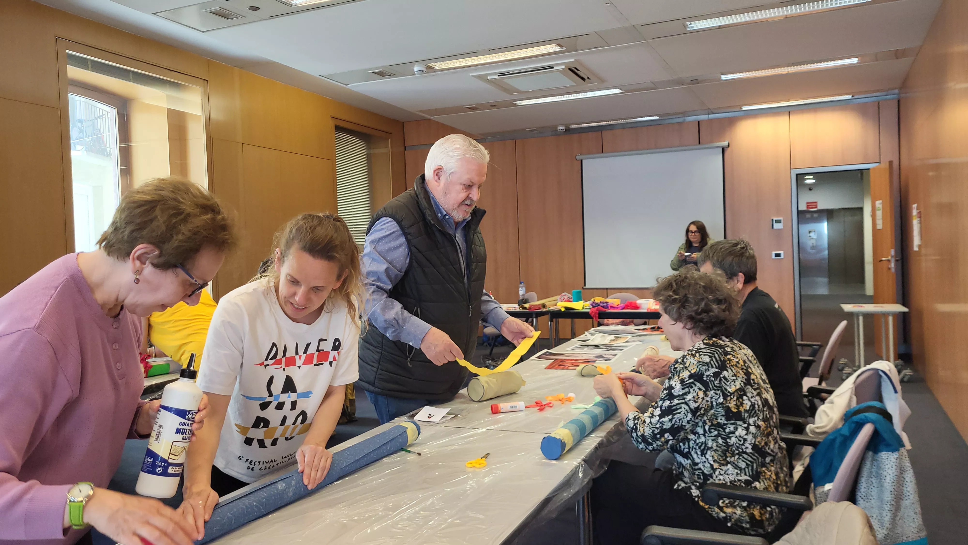 Taller de Poesía Susurrada en Diversario. Foto Mercedes Manterola