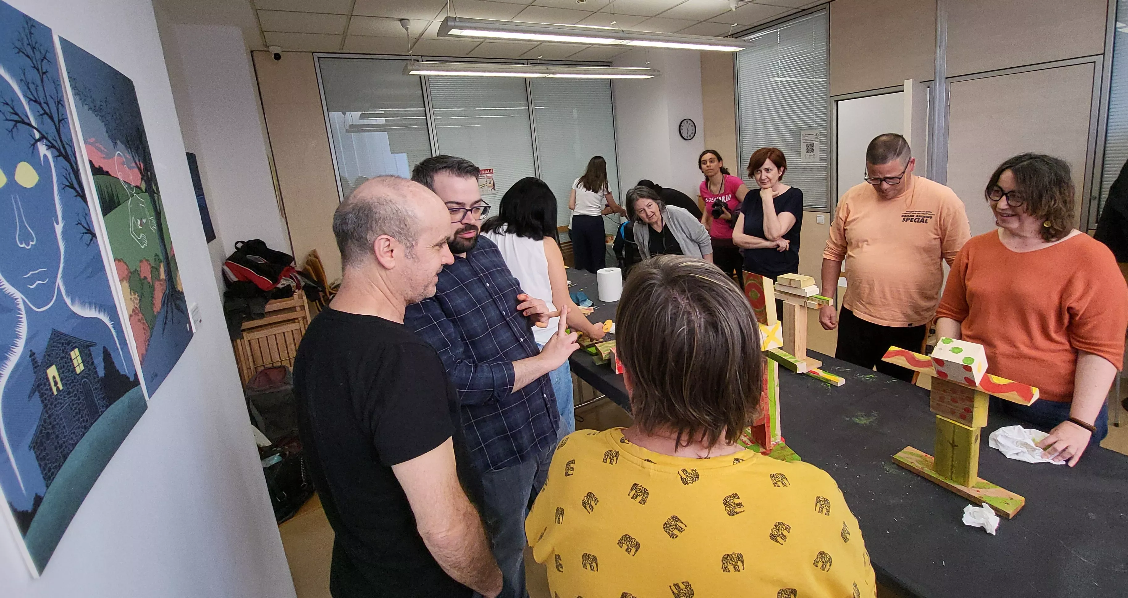 Taller de Isidro Ferrer en Diversario. Foto Mercedes Manterola