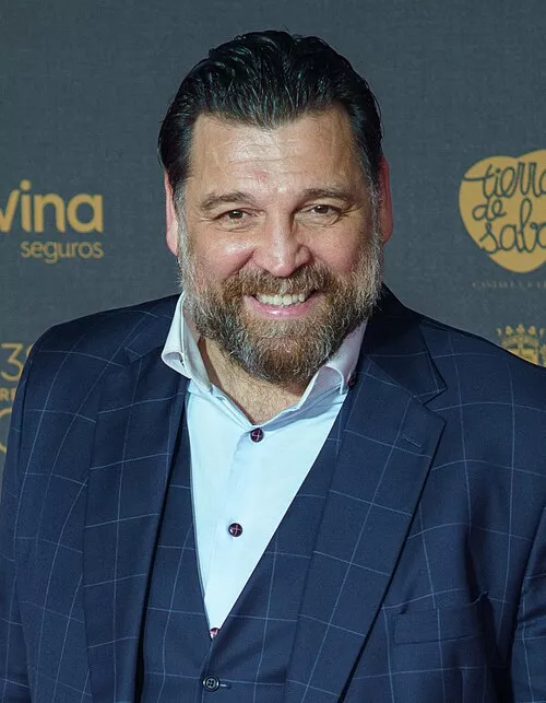 Hovik actuará en el Olimpia el 9 de mayo Hovik actuará en el Olimpia el 9 de mayo