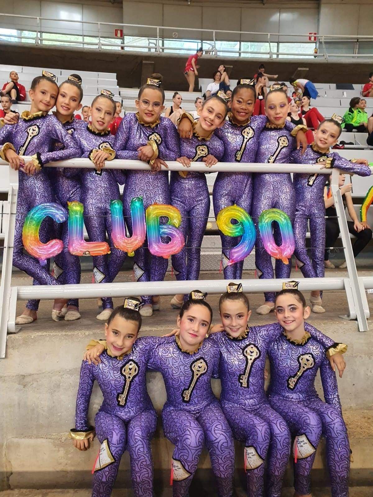 Equipo de 10-12 años del Club 90 de Huesca