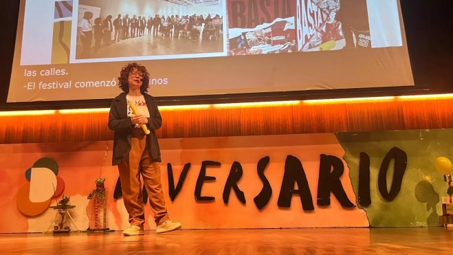 Elena Gómez Zazurca ha conducido el acto de inauguración.
