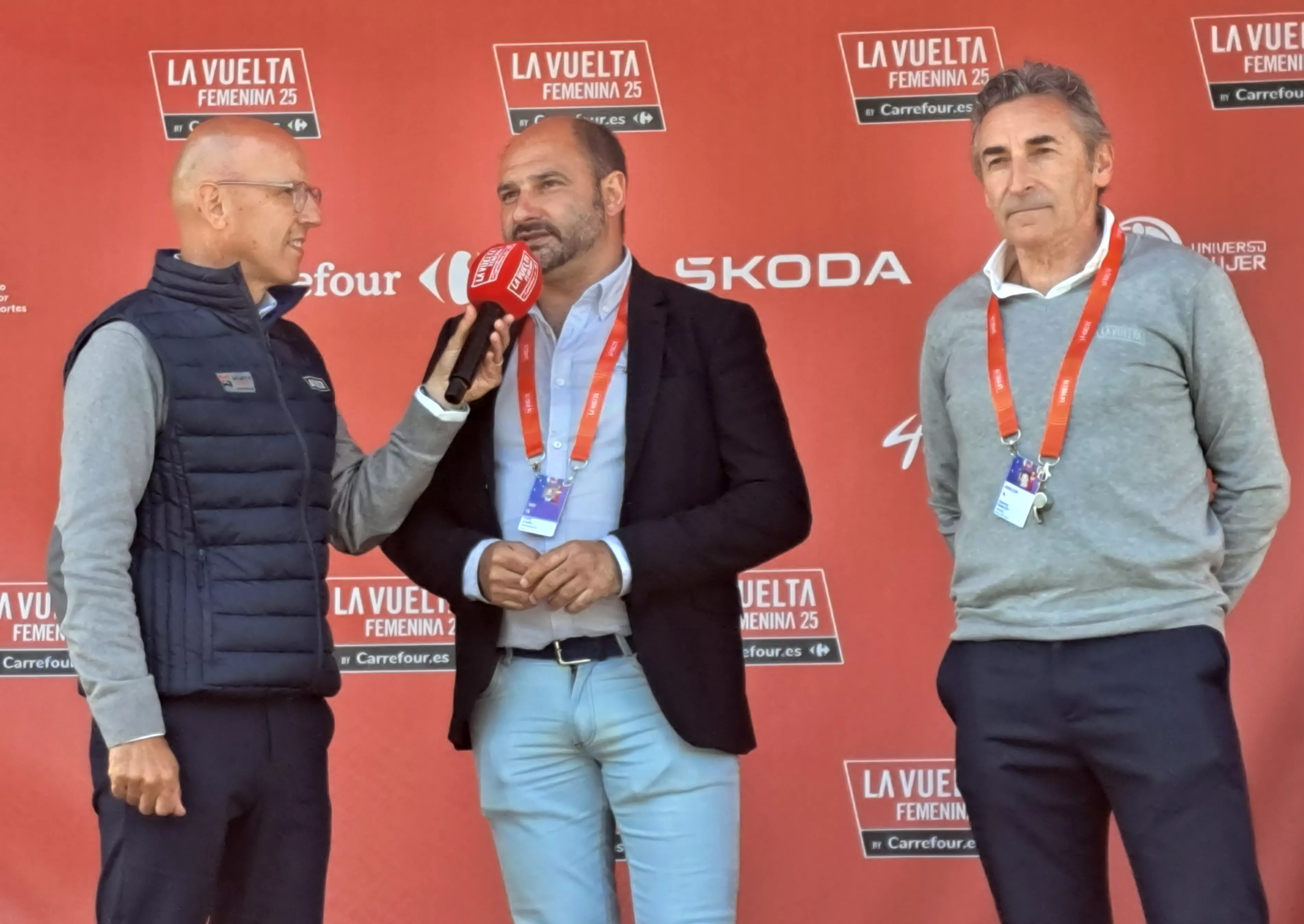 Imágenes de la salida de la tercera etapa de la Vuelta Femenina en Barbastro. Foto: Ayto. Barbastro