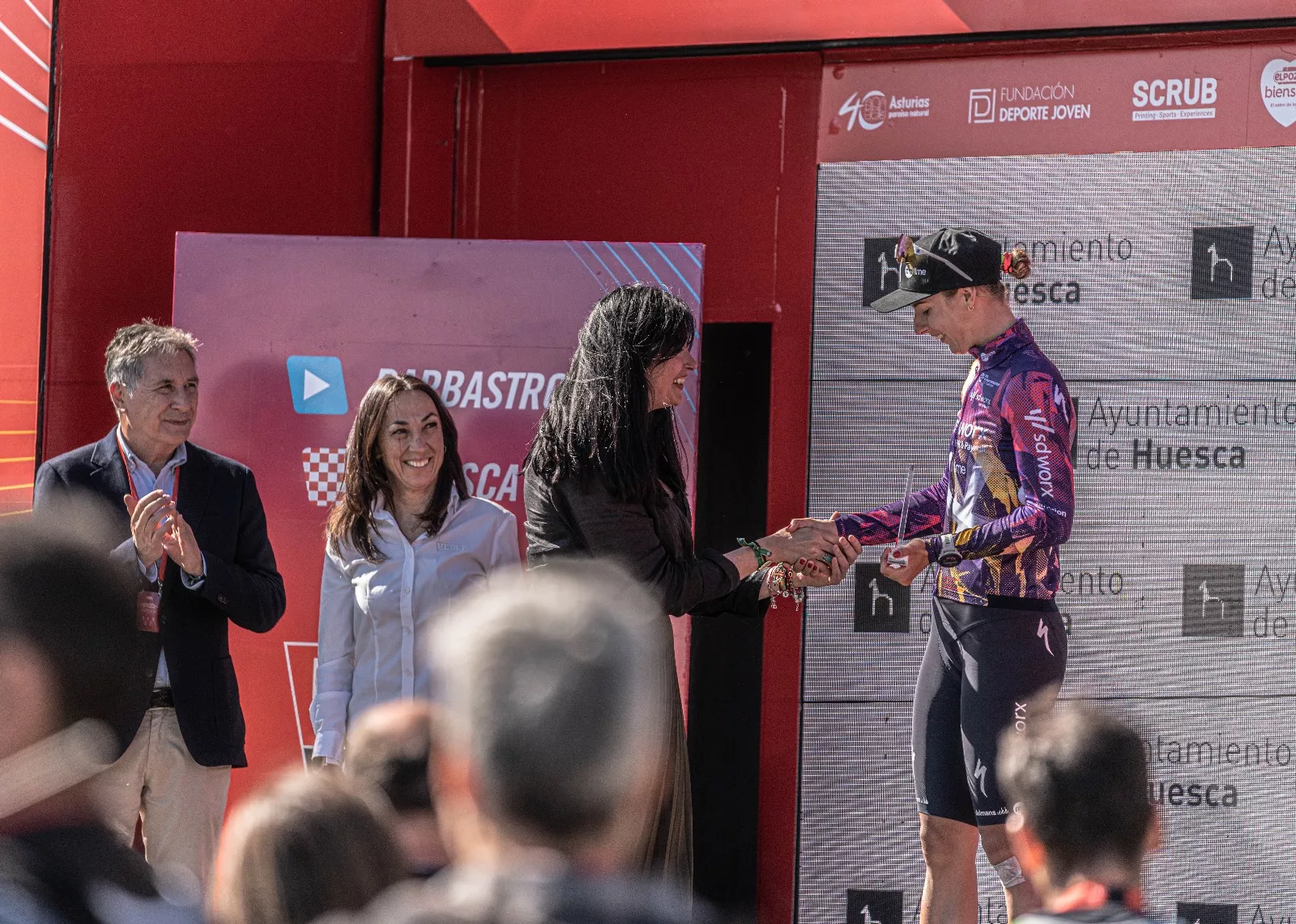 La Vuelta Femenina, en Huesca. Foto: José Antonio Terrón