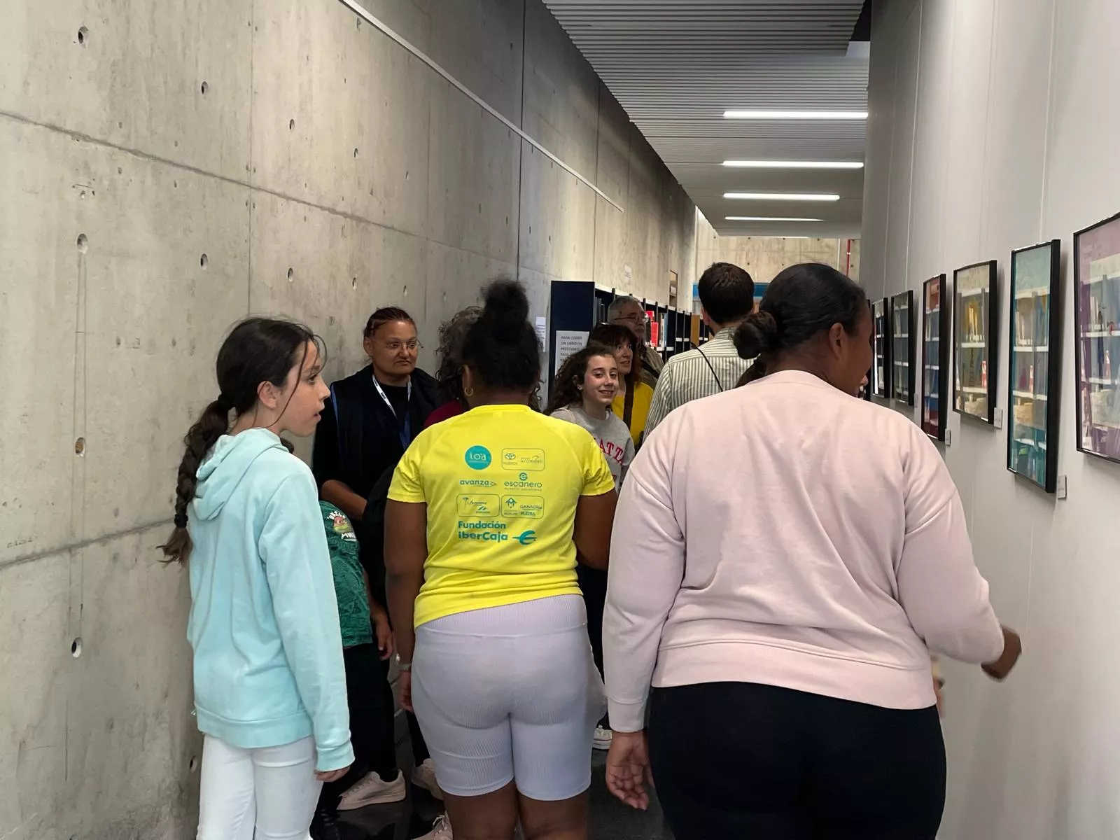 Exposición “Un dibujo, una ilusión” con Pilar Bernad en Barriofest.