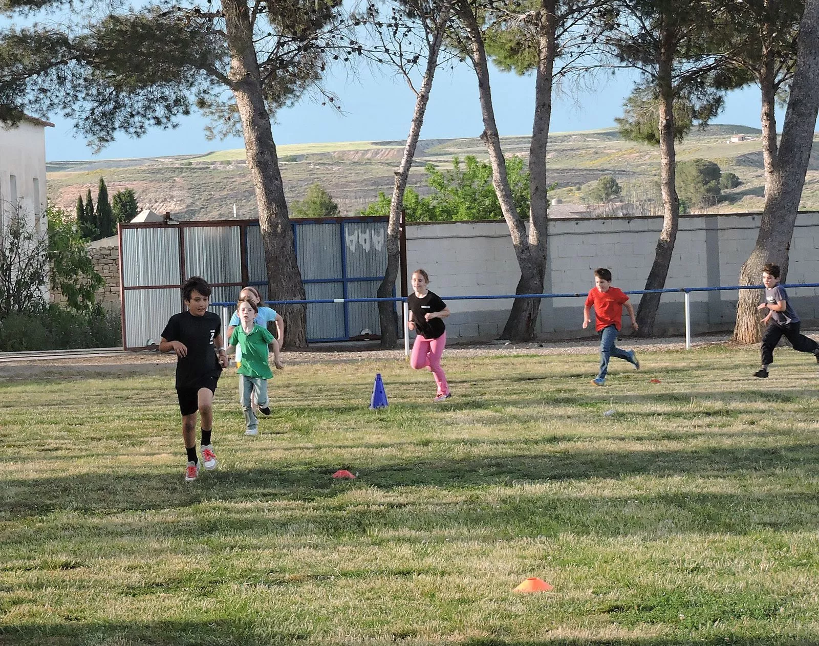 Niños y niñas de 6 a 9 años