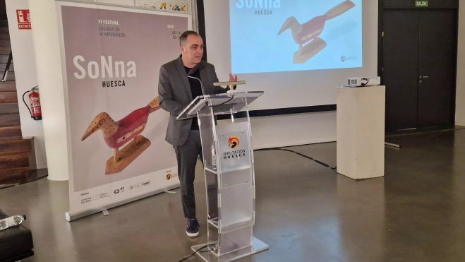 Carlos Sampériz, presentando el Festival Sonna 2025. Foto Myriam Martínez