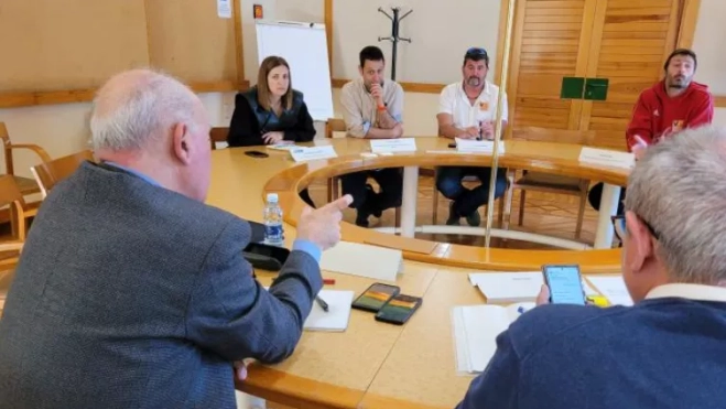 Miguel Ángel Arminio en la reunión con representantes empresariales. Miguel Ángel Arminio en la reunión con representantes empresariales.
