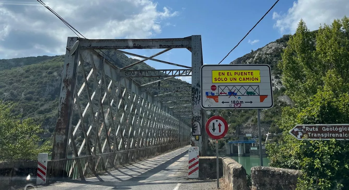 Puente de La Peña, entre su sustitución o su rehabilitación. Puente de La Peña, entre su sustitución o su rehabilitación.