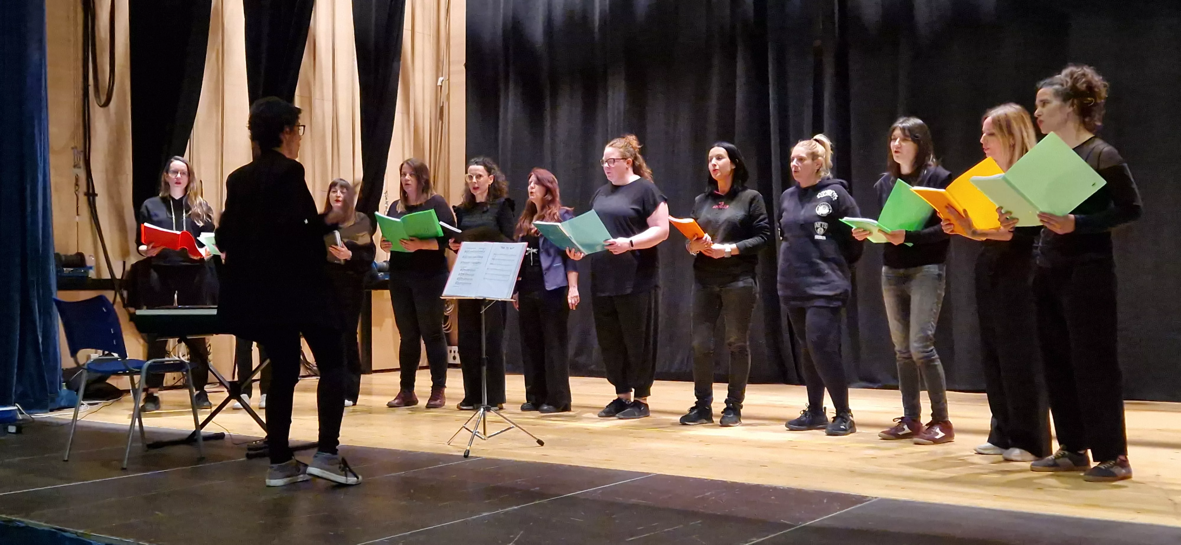 Coro de la Amypa del Colegio El Parque. Foto Myriam Martínez