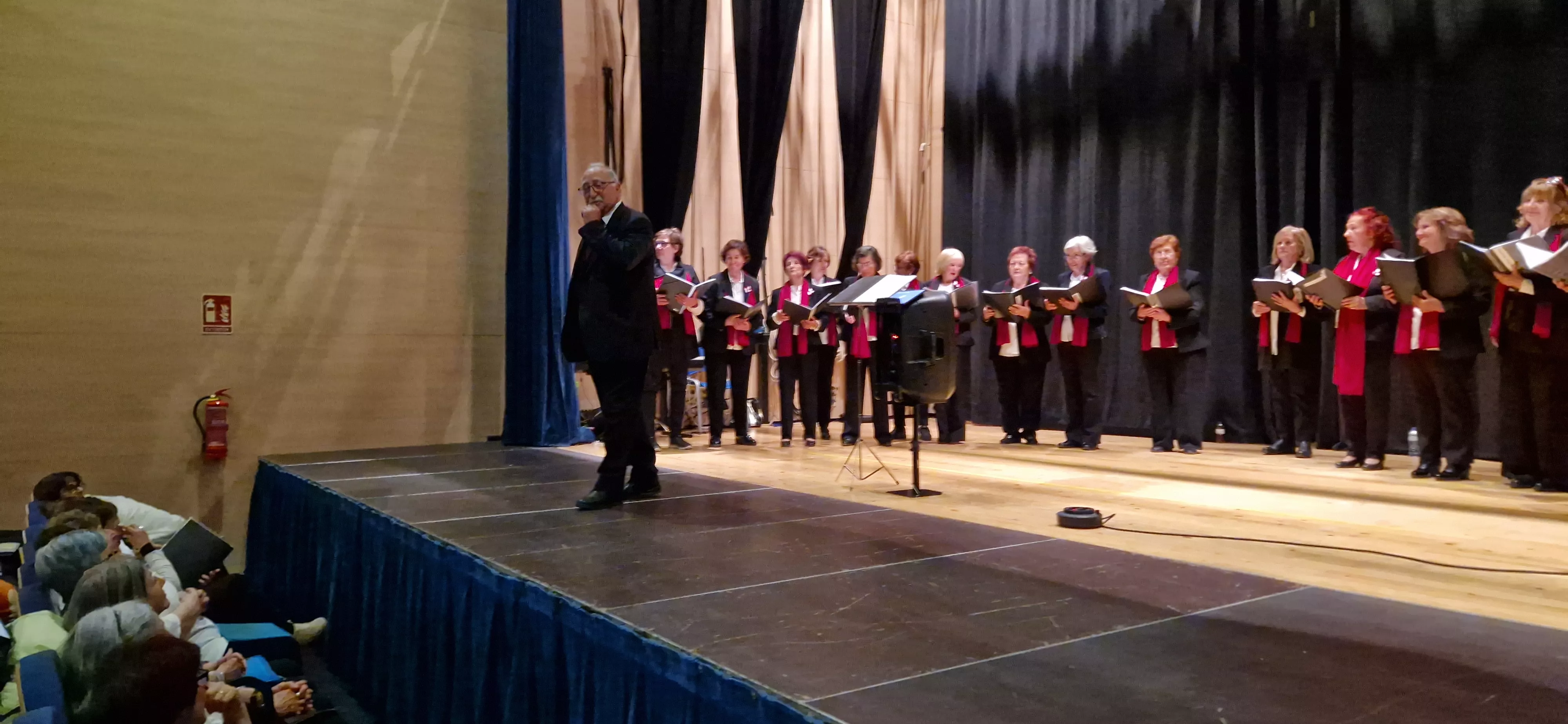 Coral Osca Melódica en Barriofest 2025. Foto Myriam Martínez