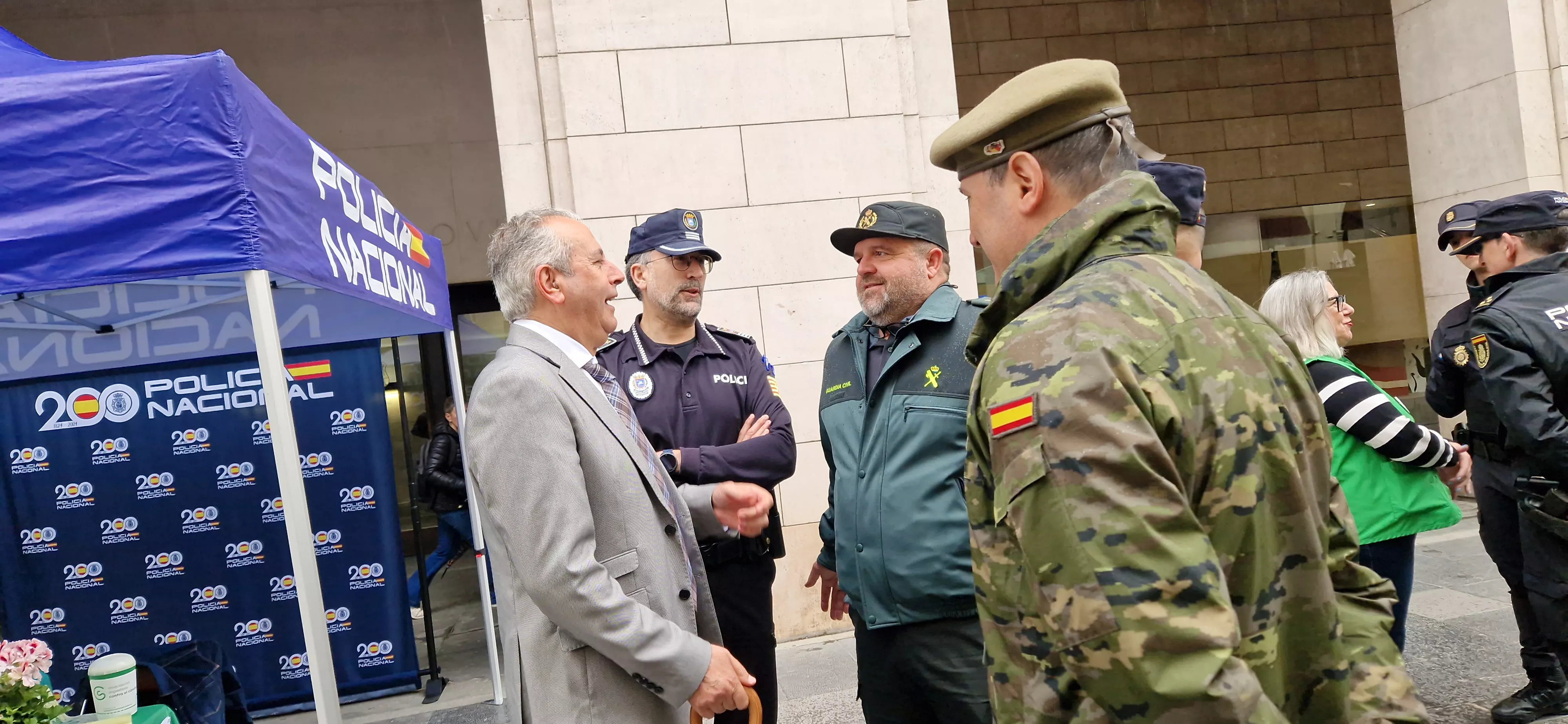 Cuestación de la Asociación Contra el Cáncer en Huesca. Foto Myriam Martínez