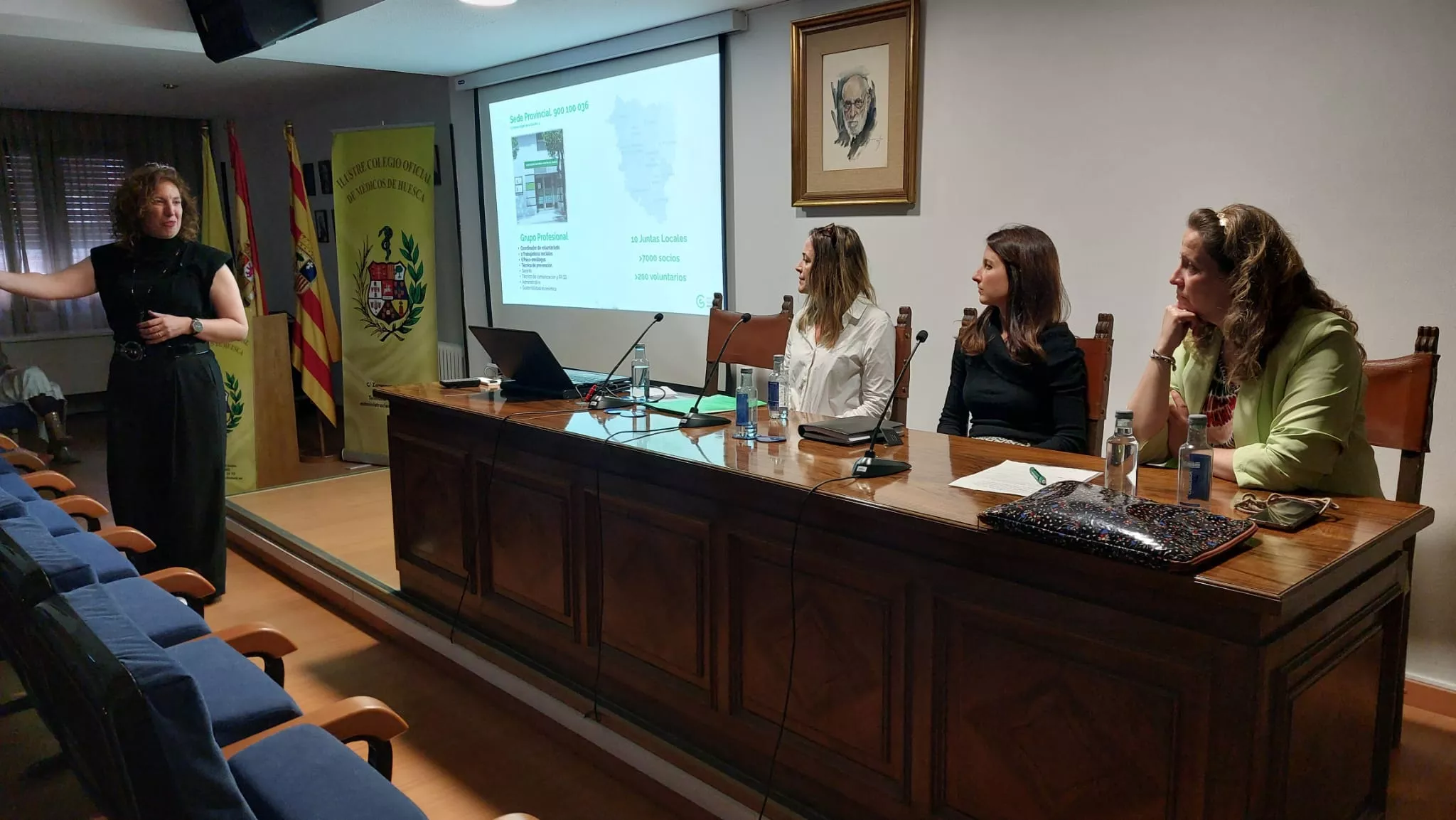 Rosa Fraile, Begoña Lóbez, Ana Fanlo y Soledad Lorés en la jornada sobre nutrición, fisioterapia y psicología, enfoque para la salud que importa